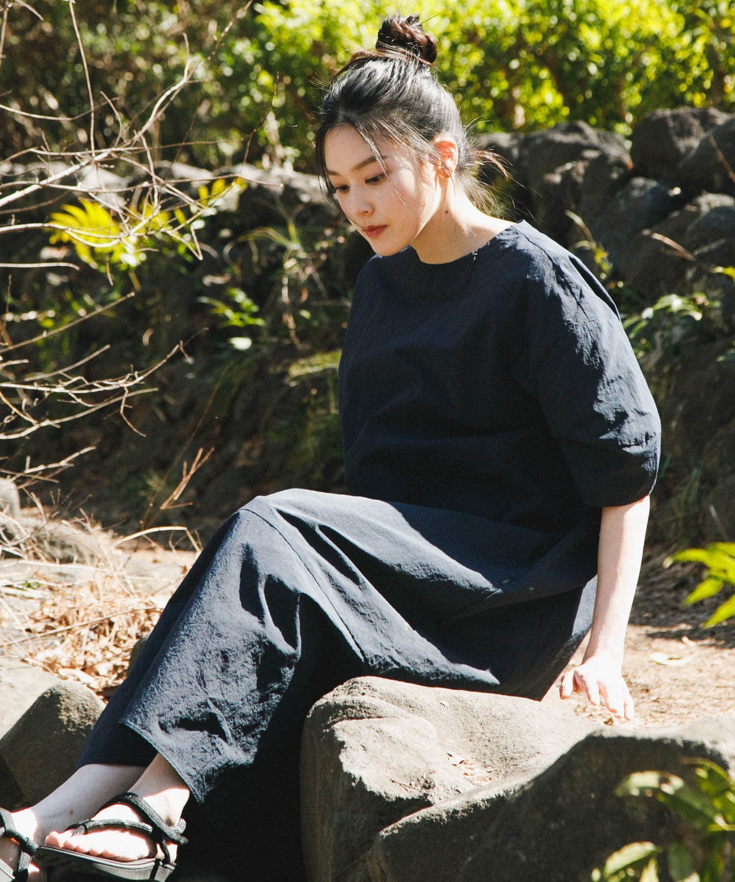 【アーバンリサーチ ドアーズ/URBAN RESEARCH DOORS】の『撥水/UVカット/UR TECH』 ナイロンタッサーワンピース インテリア・キッズ・メンズ・レディースファッション・服の通販 founy(ファニー) 　ファッション　Fashion　レディースファッション　WOMEN　ワンピース　Dress　2025年　2025　2025春夏・S/S　Ss,Spring/Summer,2025　おすすめ　Recommend　シンプル　Simple　スリーブ　Sleeve　夏　Summer　S/S・春夏　Ss・Spring/Summer　軽量　Lightweight　ネイビー|ID: prp329100004527628 ipo3291000000032223734