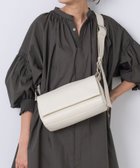 【ビアズリー/BEARDSLEY】の《ベルト付替え可》レザーボディバッグ アイボリー|ID: prp329100004527690 ipo3291000000034729008