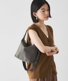 【ラシット/russet】のシリーズ累計販売点数2万点超 コーデュラナイロンシンプルショルダーバッグ グレー|ID: prp329100004527699 ipo3291000000032017589