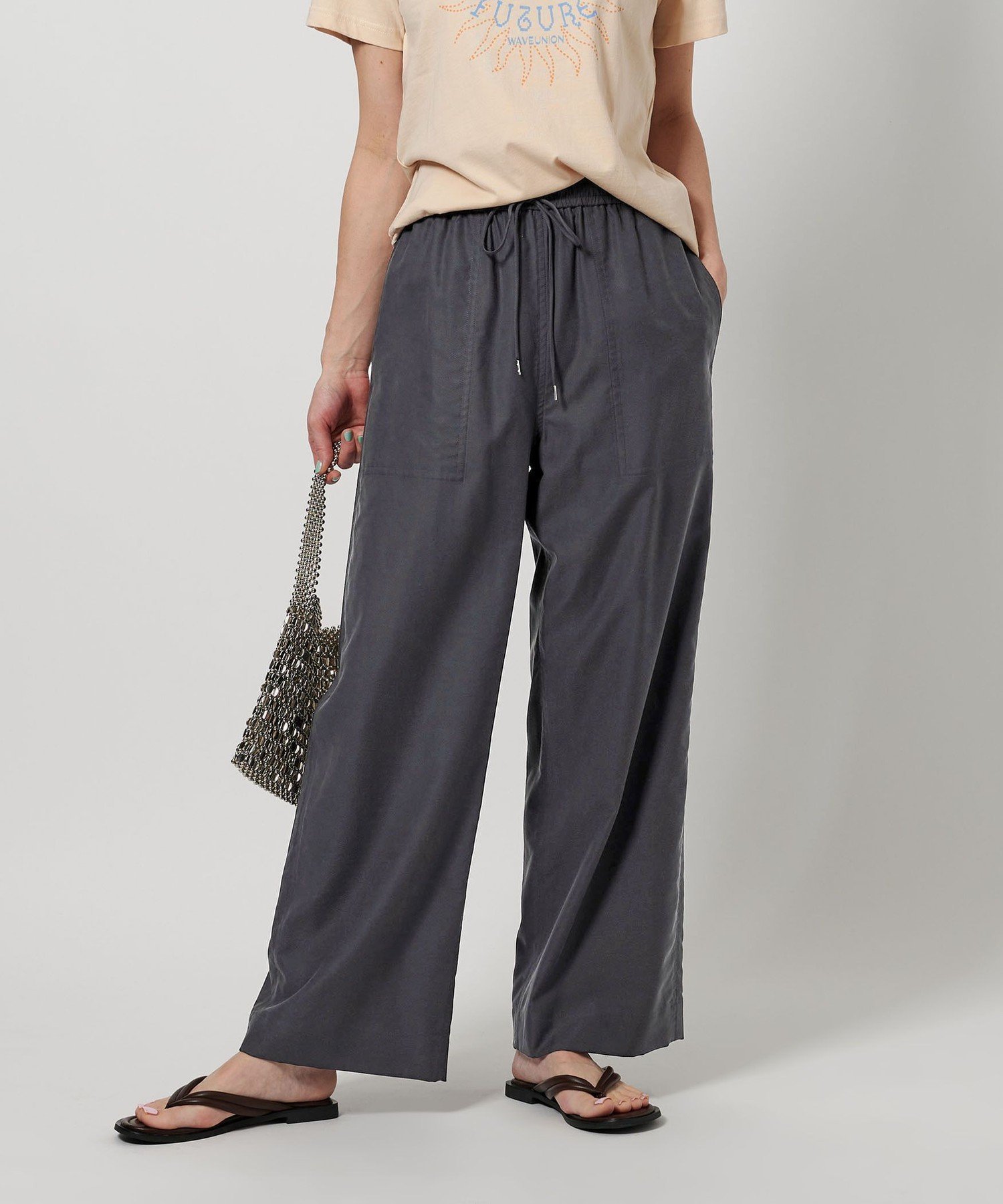【ビューティ&ユース ユナイテッドアローズ/BEAUTY&YOUTH / UNITED ARROWS】のツイルパッチポケットイージーパンツ 3 -ウォッシャブル- インテリア・キッズ・メンズ・レディースファッション・服の通販 founy(ファニー) 　ファッション　Fashion　レディースファッション　Fashion for Women　パンツ　Pants & Trousers　ウォッシャブル　Machine Washable　春　Spring　クロップド　Cropped, Short Length　サマー　Summer, Summer Style　サンダル　Sandals, Summer Shoes　シューズ　Shoes, Footwear　スニーカー　Sneakers, Trainers　トレンド　Trend, Trending Now　ドレープ　Drape, Draping Fabric　定番　Standard, Basic Item　パッチ　Patch, Appliqué　プリント　Print, Printed Pattern　ポケット　Pocket, Pocket Detail　リラックス　Relax, Relaxed Fit　ワイド　Wide, Wide Fit　S/S・春夏　SS, Spring/Summer, Warm Season　おすすめ　Recommended / Our Picks　夏　Summer　エレガント 上品　Elegant　DK.GRAY|ID: prp329100004527704 ipo3291000000032604381