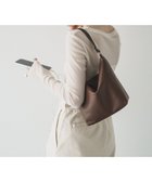 【ラシット/russet】のシリーズ累計販売点数2万点超 【名品】ソフトレザーシンプルショルダーバッグ ダークブラウン|ID: prp329100004527708 ipo3291000000032017640