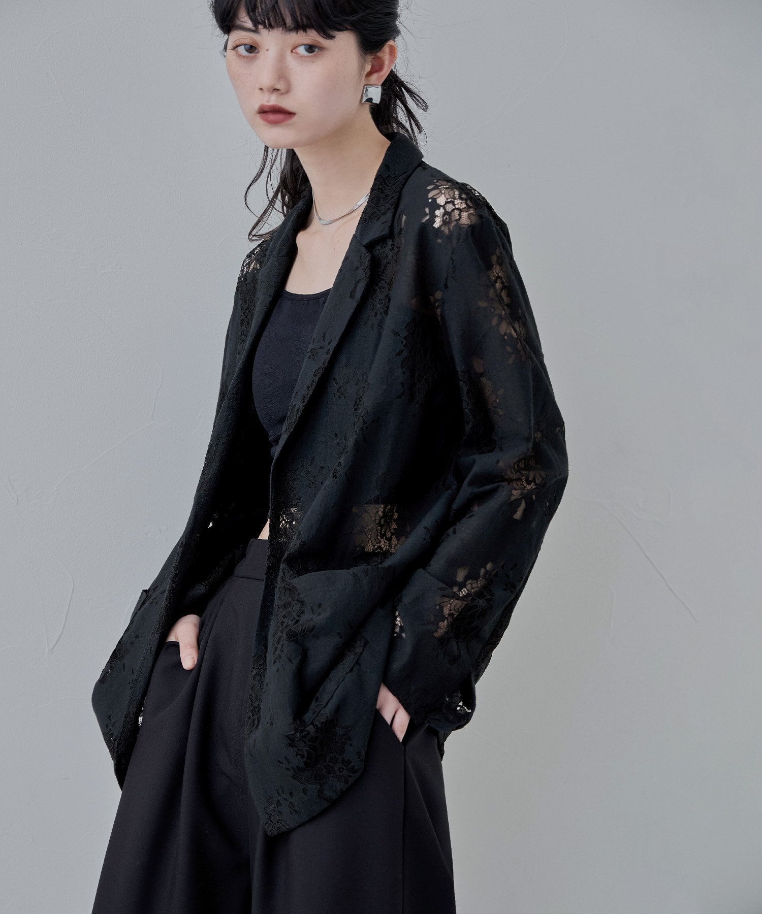 【その他のブランド/Other】のフラワーレーステーラードジャケット 人気、トレンドファッション・服の通販 founy(ファニー) 　ファッション　Fashion　レディースファッション　WOMEN　アウター　Coat Outerwear　ジャケット　Jackets　テーラードジャケット　Tailored Jackets　アクセサリー　Accessories　インナー　Inner　シンプル　Simple　ジャケット　Jacket　トレンド　Trend　長袖　Long Sleeve　フラワー　Flower　フロント　Front　ポケット　Pocket　レース　Race　おすすめ　Recommend　 other-1|ID: prp329100004527712 ipo3291000000032017645