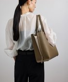 【ロペ/ROPE'】の【E POR】Y BAG Wide【通勤】【A4対応】【雑誌掲載】【25AW】 人気、トレンドファッション・服の通販 founy(ファニー) 雑誌掲載アイテム Magazine Picks & Fashion Features ファッション雑誌 Fashion Magazines バイラ BAILA ファッション Fashion レディースファッション Fashion for Women 秋 Autumn 4月号 April Issue サイドジップ Side Zip, Side Zipper ショルダー Shoulder, Shoulder Strap スーツ Suit, Formalwear 雑誌 Magazine, Fashion Magazine ポケット Pocket, Pocket Detail ラップ Wrap, Wrap Design A/W・秋冬 Autumn/Winter おすすめ Recommended / Our Picks 旅行 Travel ビジネス 仕事 通勤 Business / Work / Commuting 2025年 2025 2025-2026秋冬・A/W Autumn/Winter 2025–26 AW25–26 thumbnail カーキ系(38)|ID: prp329100004527773 ipo3291000000033675461