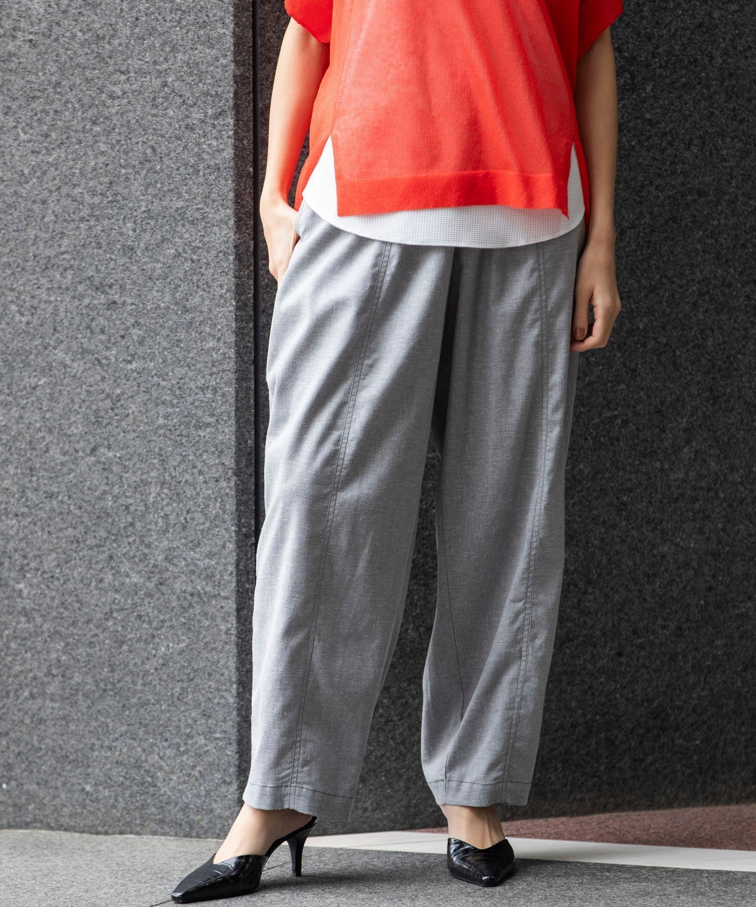 【ミューニック/Munich】のヘンプシャンブレーバレルパンツ インテリア・キッズ・メンズ・レディースファッション・服の通販 founy(ファニー) 　ファッション　Fashion　レディースファッション　WOMEN　パンツ　Pants　サンダル　Sandals　シャンブレー　Chambray　シューズ　Shoes　ストレッチ　Stretch　ダブル　Double　テーパード　Tapered　デニム　Denim　定番　Standard　バランス　Balance　フラット　Flat　ランニング　Running　S/S・春夏　Ss・Spring/Summer　夏　Summer　2025年　2025　2025春夏・S/S　Ss,Spring/Summer,2025　m/gry|ID: prp329100004527800 ipo3291000000032355164