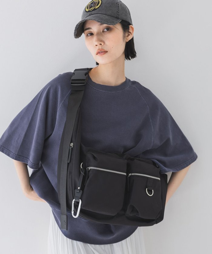 【ジーナシス/JEANASiS】のナイロンWポケットボディBAG インテリア・キッズ・メンズ・レディースファッション・服の通販 founy(ファニー) https://founy.com/ ファッション Fashion レディースファッション WOMEN バッグ Bag キーホルダー Key Ring チャーム Charm フロント Front ポケット Pocket メタル Metal |ID: prp329100004527807 ipo3291000000032018038