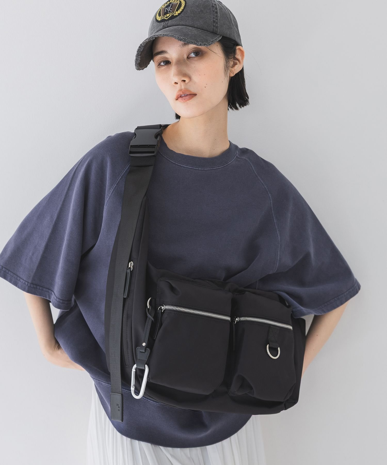 【ジーナシス/JEANASiS】のナイロンWポケットボディBAG インテリア・キッズ・メンズ・レディースファッション・服の通販 founy(ファニー) 　ファッション　Fashion　レディースファッション　WOMEN　バッグ　Bag　キーホルダー　Key Ring　チャーム　Charm　フロント　Front　ポケット　Pocket　メタル　Metal　ブラック|ID: prp329100004527807 ipo3291000000032018041