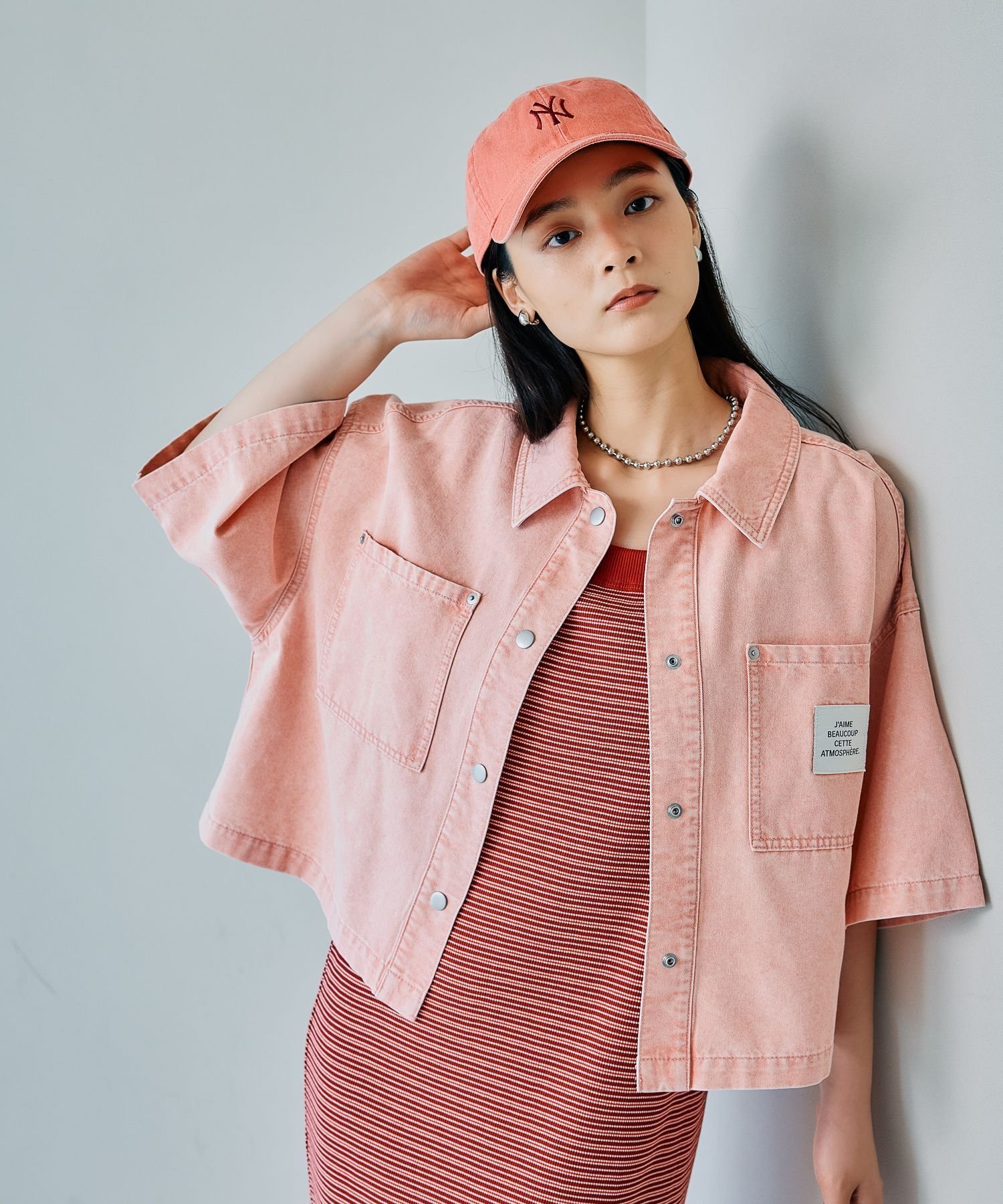【レプシィム ローリーズファーム/LEPSIM LOWRYS FARM】のBIGデニムショート5分袖シャツ 人気、トレンドファッション・服の通販 founy(ファニー) 　ファッション　Fashion　レディースファッション　WOMEN　トップス・カットソー　Tops/Tshirt　シャツ/ブラウス　Shirts/Blouses　おすすめ　Recommend　ショート　Short　デニム　Denim　ルーズ　Loose　ワンポイント　One Point　春　Spring　長袖　Long Sleeve　 other-1|ID: prp329100004527898 ipo3291000000032195527