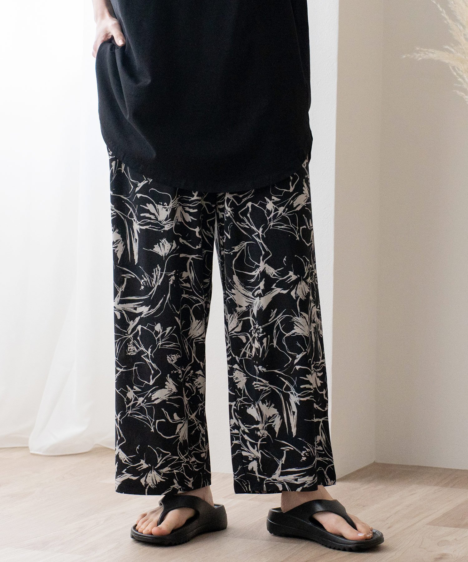 【ヴィータフェリーチェ/VitaFelice】のクールロングパンツ インテリア・キッズ・メンズ・レディースファッション・服の通販 founy(ファニー) 　ファッション　Fashion　レディースファッション　WOMEN　パンツ　Pants　エスニック　Ethnic　リラックス　Relax　ロング　Long　ワイド　Wide　アートブラック|ID: prp329100004528025 ipo3291000000032018900
