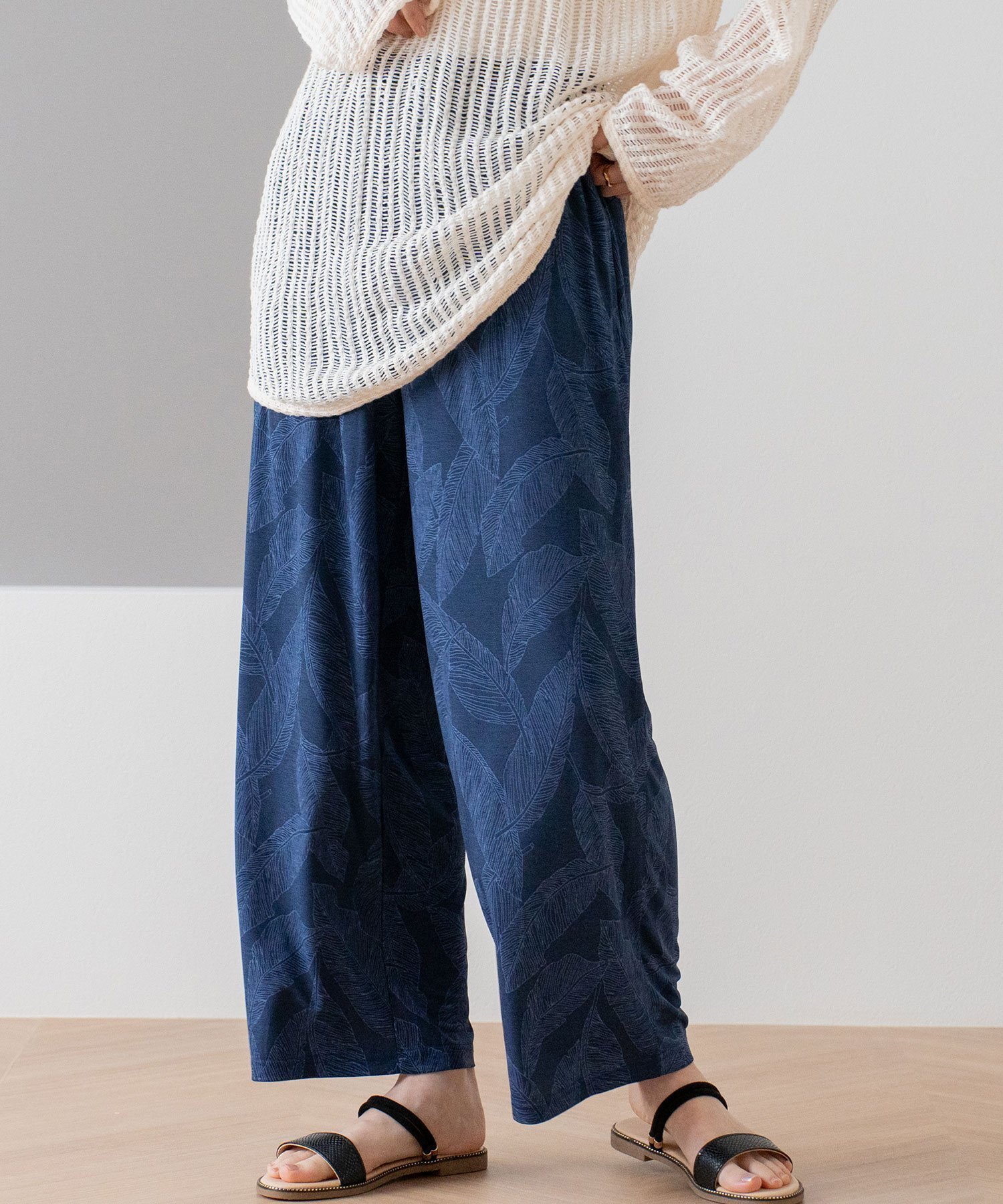【ヴィータフェリーチェ/VitaFelice】のクールロングパンツ インテリア・キッズ・メンズ・レディースファッション・服の通販 founy(ファニー) 　ファッション　Fashion　レディースファッション　WOMEN　パンツ　Pants　エスニック　Ethnic　リラックス　Relax　ロング　Long　ワイド　Wide　リーフネイビー|ID: prp329100004528025 ipo3291000000032018908