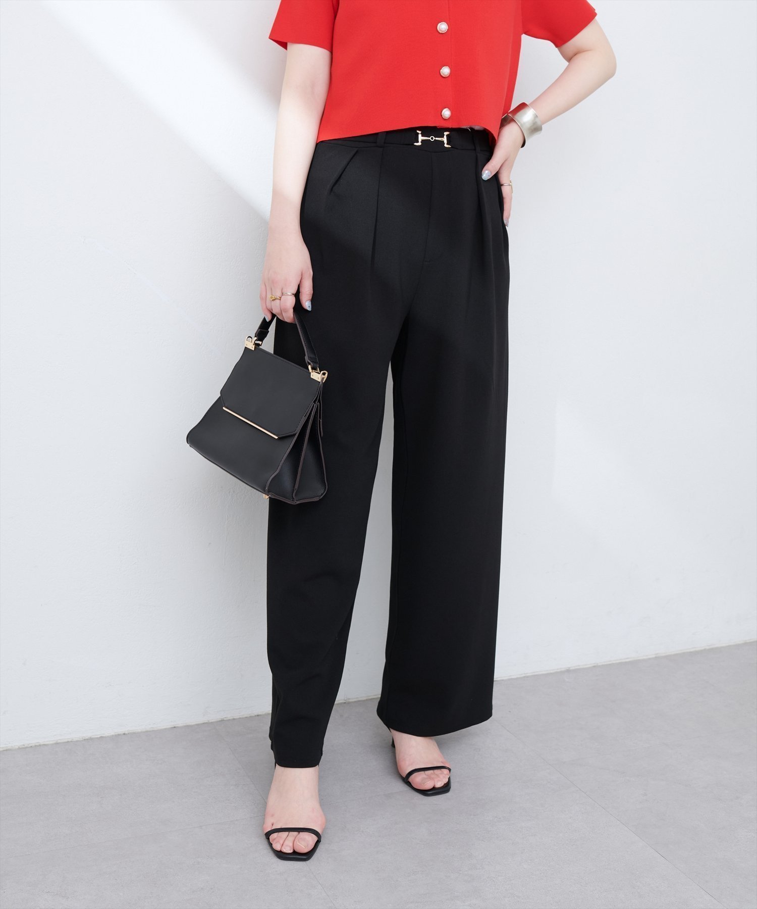 【ナチュラルクチュール/natural couture】のビットベルトストレッチパンツ インテリア・キッズ・メンズ・レディースファッション・服の通販 founy(ファニー) 　ファッション　Fashion　レディースファッション　WOMEN　パンツ　Pants　ベルト　Belts　2025年　2025　2025春夏・S/S　Ss,Spring/Summer,2025　おすすめ　Recommend　コンパクト　Compact　ジョーゼット　Georgette　ストレート　Straight　ダウン　Down　トレンド　Trend　フロント　Front　ポケット　Pocket　エレガント 上品　Elegant　ブラック|ID: prp329100004528069 ipo3291000000032019094
