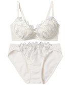 【アンフィ/AMPHI】の【まる胸メイク】ブラ ショーツセット エンブロイダリーレース 人気、トレンドファッション・服の通販 founy(ファニー) ファッション Fashion レディースファッション WOMEN ショーツ Shorts フロント Front モチーフ Motif リボン Ribbon レース Race thumbnail WH|ID: prp329100004528070 ipo3291000000032019106