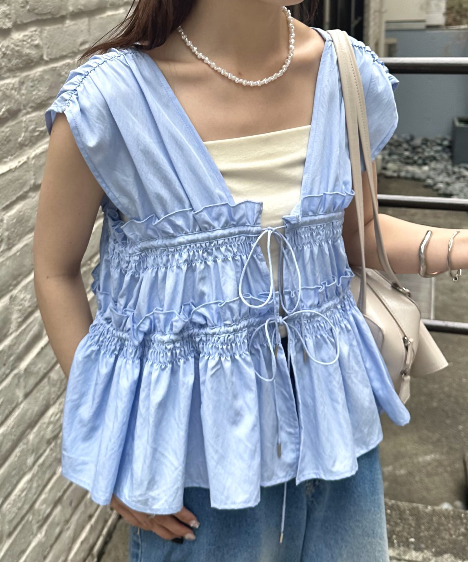 【ディスコート/Discoat】の【umm.】ギャザーリボン使いノースリ インテリア・キッズ・メンズ・レディースファッション・服の通販 founy(ファニー) 　ファッション　Fashion　レディースファッション　Fashion for Women　ギャザー　Gathered, Ruffled　シャーリング　Shirring, Ruched　デコルテ　Décolleté, Neckline　リボン　Ribbon, Bow　エレガント 上品　Elegant　サックスブルー|ID: prp329100004528106 ipo3291000000032608095