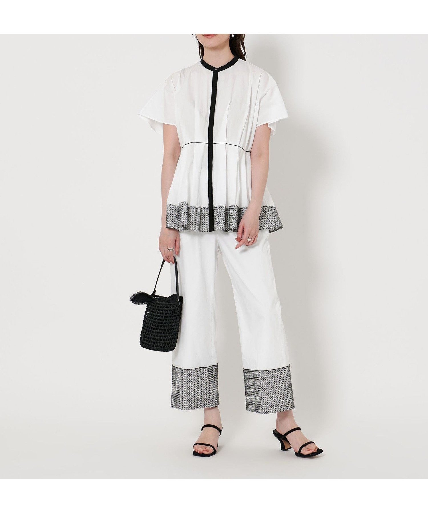 【ユナイテッドアローズ/UNITED ARROWS】のエンブロイダリー ドルマンスリーブ ブラウス インテリア・キッズ・メンズ・レディースファッション・服の通販 founy(ファニー) 　ファッション　Fashion　レディースファッション　Ladies' Fashion Online　トップス・カットソー　Tops/Tshirt　シャツ/ブラウス　Shirts/Blouses　おすすめ　Recommend　エンブロイダリー　Embroidery　スリム　Slim　スリーブ　Sleeve　セットアップ　Set Up　タンブラー　Tumbler　パイピング　Piping　リラックス　Relax　ヴィンテージ　Vintage　ビジネス 仕事 通勤　Business　切替　Switching　OFF WHITE|ID: prp329100004528135 ipo3291000000032577362
