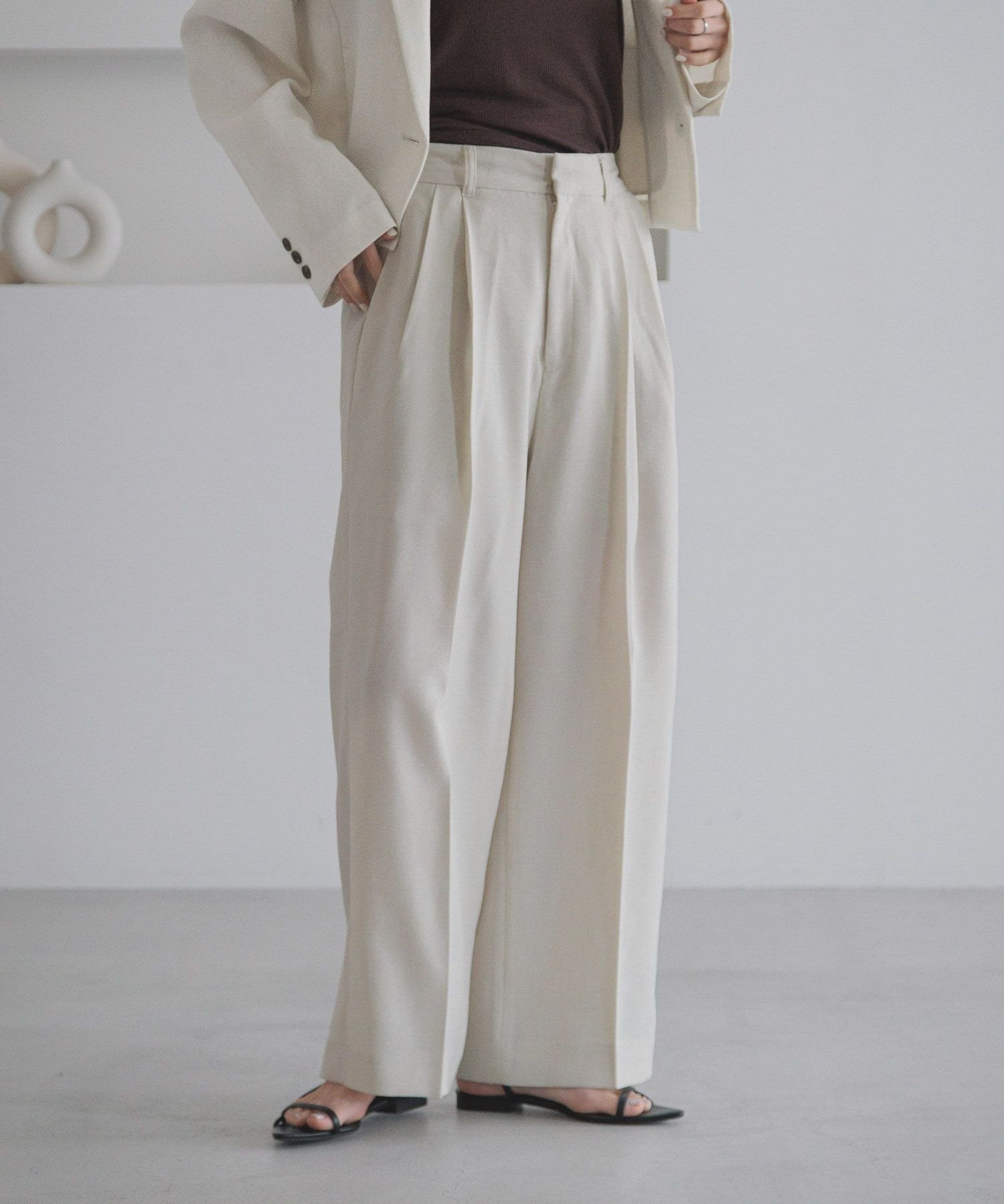 【ローリーズファーム/LOWRYS FARM】のホップサックワイドパンツ インテリア・キッズ・メンズ・レディースファッション・服の通販 founy(ファニー) 　ファッション　Fashion　レディースファッション　Fashion for Women　パンツ　Pants & Trousers　おすすめ　Recommended / Our Picks　シンプル　Simple, Minimal　セットアップ　Set-Up, Coordinated Outfit　ワイド　Wide, Wide Fit　人気　Popular, Best Seller　定番　Standard, Basic Item　楽ちん　Easy Fit, Comfortable　アイボリー08|ID: prp329100004528167 ipo3291000000033317588