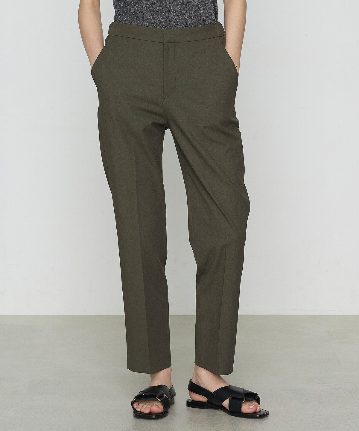 【コムサ/COMME CA】のドライオックス すっきり細見えパンツ インテリア・キッズ・メンズ・レディースファッション・服の通販 founy(ファニー) 　ファッション　Fashion　レディースファッション　Fashion for Women　パンツ　Pants & Trousers　ストレッチ　Stretch, Stretchy Fabric　センター　Center, Center Line　ビジネス 仕事 通勤　Business / Work / Commuting　楽ちん　Easy Fit, Comfortable　20:カーキ|ID: prp329100004528176 ipo3291000000032748058