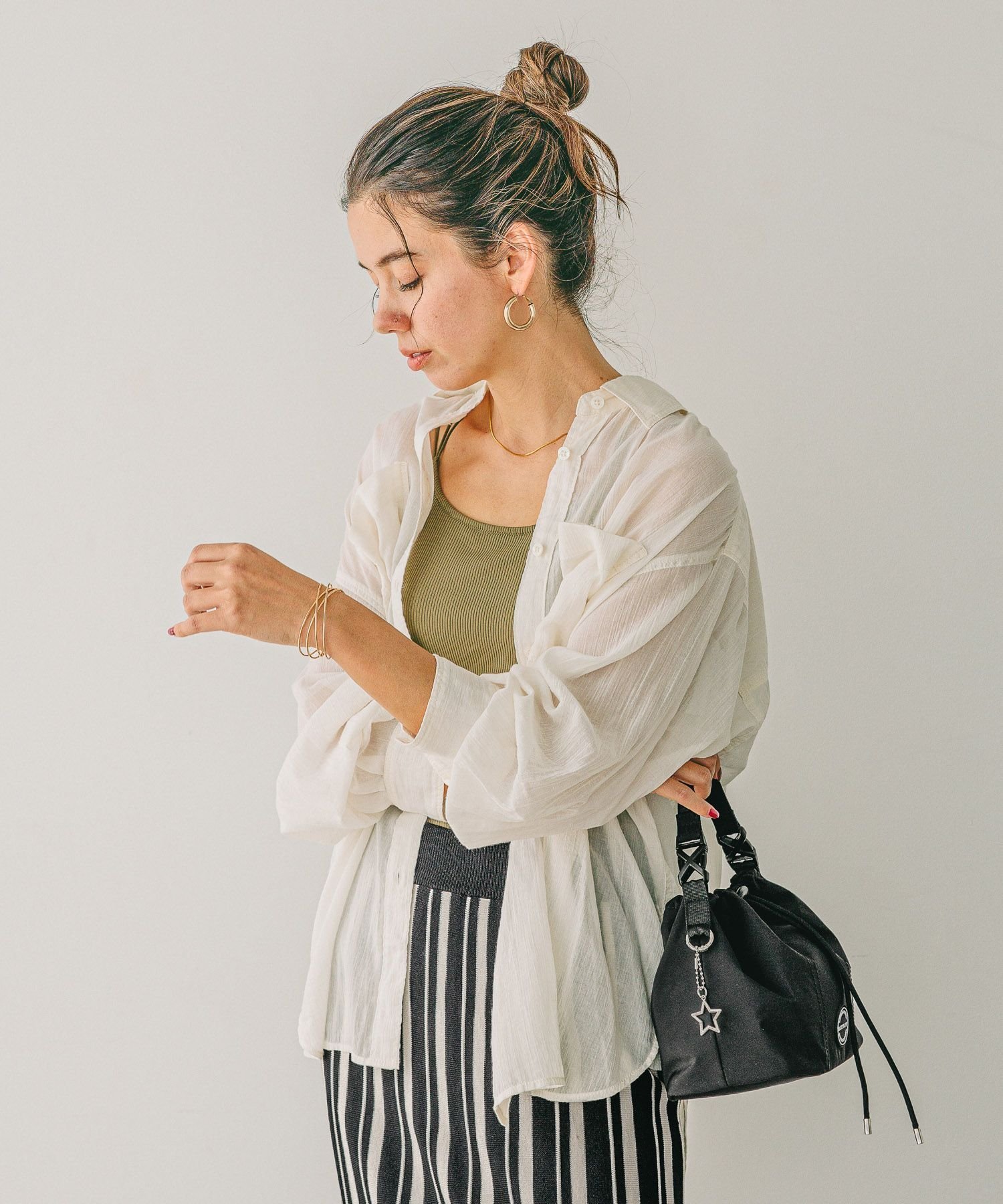 【ベイフロー/BAYFLOW】の程よい透け感 コットンシアーシャツ インテリア・キッズ・メンズ・レディースファッション・服の通販 founy(ファニー) 　ファッション　Fashion　レディースファッション　Ladies' Fashion Online　トップス・カットソー　Tops/Tshirt　シャツ/ブラウス　Shirts/Blouses　おすすめ　Recommend　ストライプ　Stripe　フロント　Front　プリント　Print　ポケット　Pocket　ワッシャー　Washer　夏　Summer　定番　Standard　羽織　Haori　オフホワイト11|ID: prp329100004528231 ipo3291000000032628296