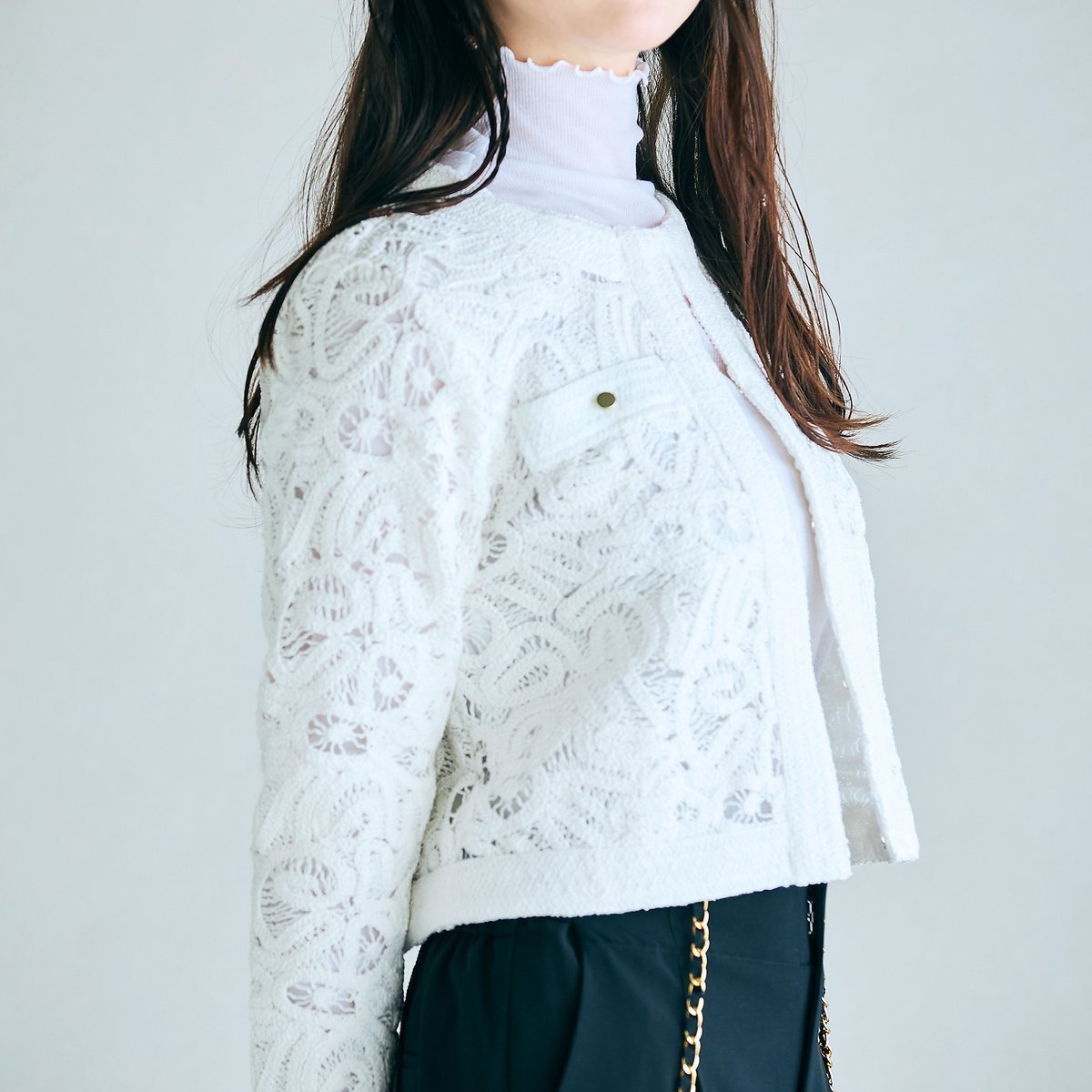 【ローズティアラ/Rose Tiara】のレースノーカラーブラウス インテリア・キッズ・メンズ・レディースファッション・服の通販 founy(ファニー) 　ファッション　Fashion　レディースファッション　Fashion for Women　トップス・カットソー　Cut & Sew Tops　シャツ・ブラウス・オフィスカジュアル　Elegant Blouses & Button-Ups　インナー　Innerwear　カットソー　Cut and Sewn Top　シアー　Sheer, See-Through　ショート　Short, Short Length　スタンダード　Standard, Basic　スマート　Smart, Elegant　チュール　Tulip, Tulip Motif　デニム　Denim, Jeans Material　フェミニン　Feminine, Girly　プリント　Print, Printed Pattern　ポケット　Pocket, Pocket Detail　レース　Lace, Lace Fabric　ワイド　Wide, Wide Fit　オフ|ID: prp329100004528248 ipo3291000000033586884