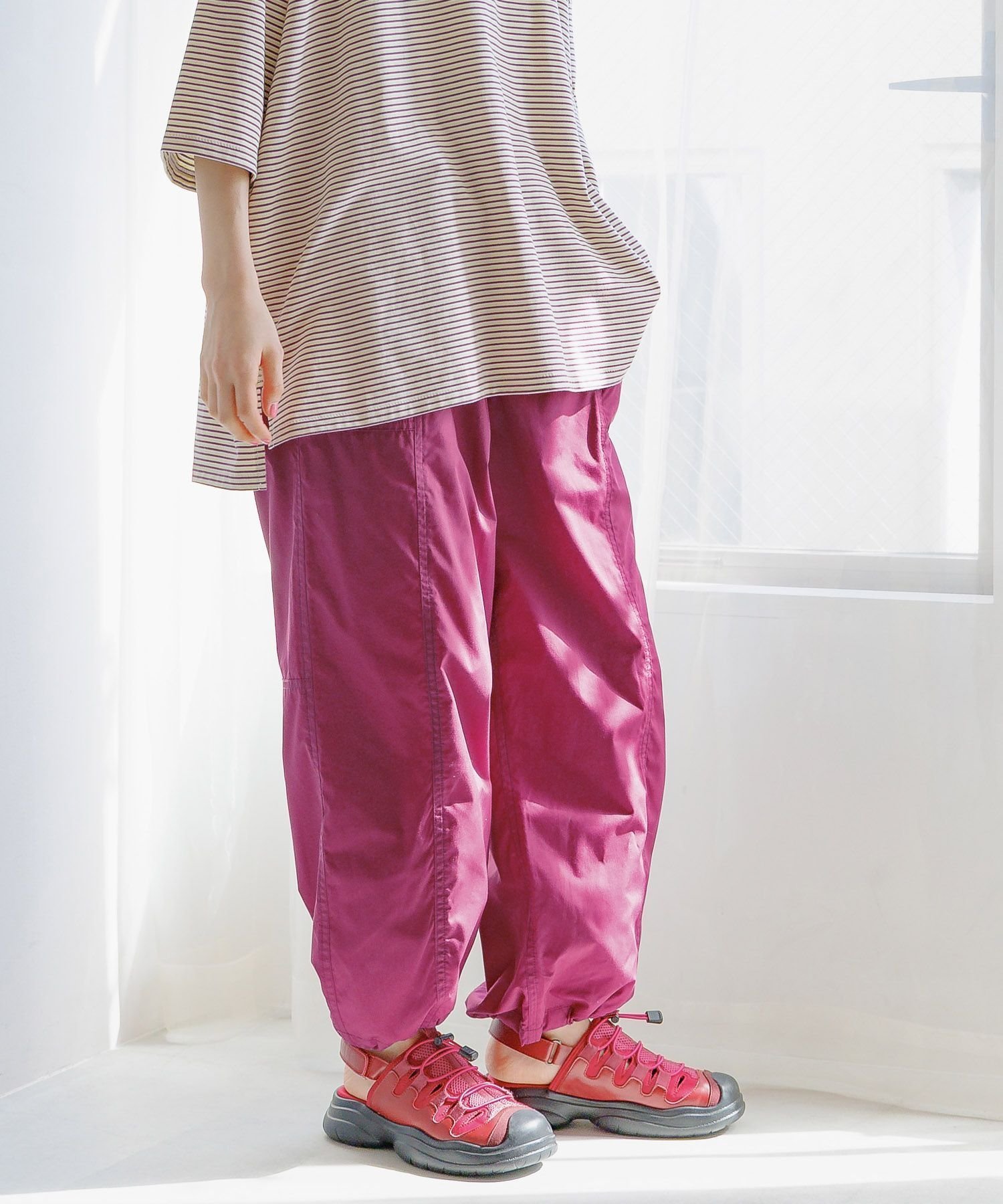 【ニコアンド/niko and】のDRYチルイージーベルトパンツ インテリア・キッズ・メンズ・レディースファッション・服の通販 founy(ファニー) 　ファッション　Fashion　レディースファッション　WOMEN　パンツ　Pants　ベルト　Belts　おすすめ　Recommend　コンパクト　Compact　ジャケット　Jacket　ワイド　Wide　プラム90|ID: prp329100004528288 ipo3291000000032020056