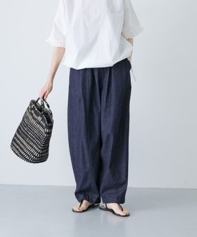 【かぐれ/kagure / URBAN RESEARCH】のデニムボリュームパンツ 人気、トレンドファッション・服の通販 founy(ファニー) ファッション Fashion レディースファッション Fashion for Women パンツ Pants & Trousers 2025年 2025 2025-2026秋冬・A/W Autumn/Winter 2025–26 AW25–26 冬 Winter / This Winter シンプル Simple, Minimal センター Center, Center Line テーパード Tapered, Tapered Pants デニム Denim, Jeans Material バランス Balance, Style Balance ロング Long, Long-Length ワイド Wide, Wide Fit A/W・秋冬 Autumn/Winter |ID:prp329100004528315