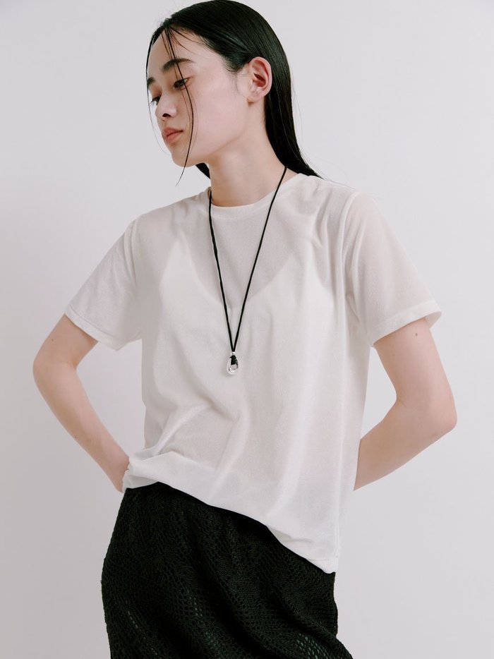【ミースロエ/MIESROHE】のシアーベロアコンパクトT インテリア・キッズ・メンズ・レディースファッション・服の通販 founy(ファニー) https://founy.com/ 雑誌掲載アイテム Magazine Items ファッション雑誌 Fashion Magazines バイラ BAILA ファッション Fashion レディースファッション Ladies' Fashion Online トップス・カットソー Tops/Tshirt ベロア Velour 6月号 June Issue トレンド Trend ベロア Velor 秋 Autumn/Fall 雑誌 Magazine |ID: prp329100004528496 ipo3291000000032555235