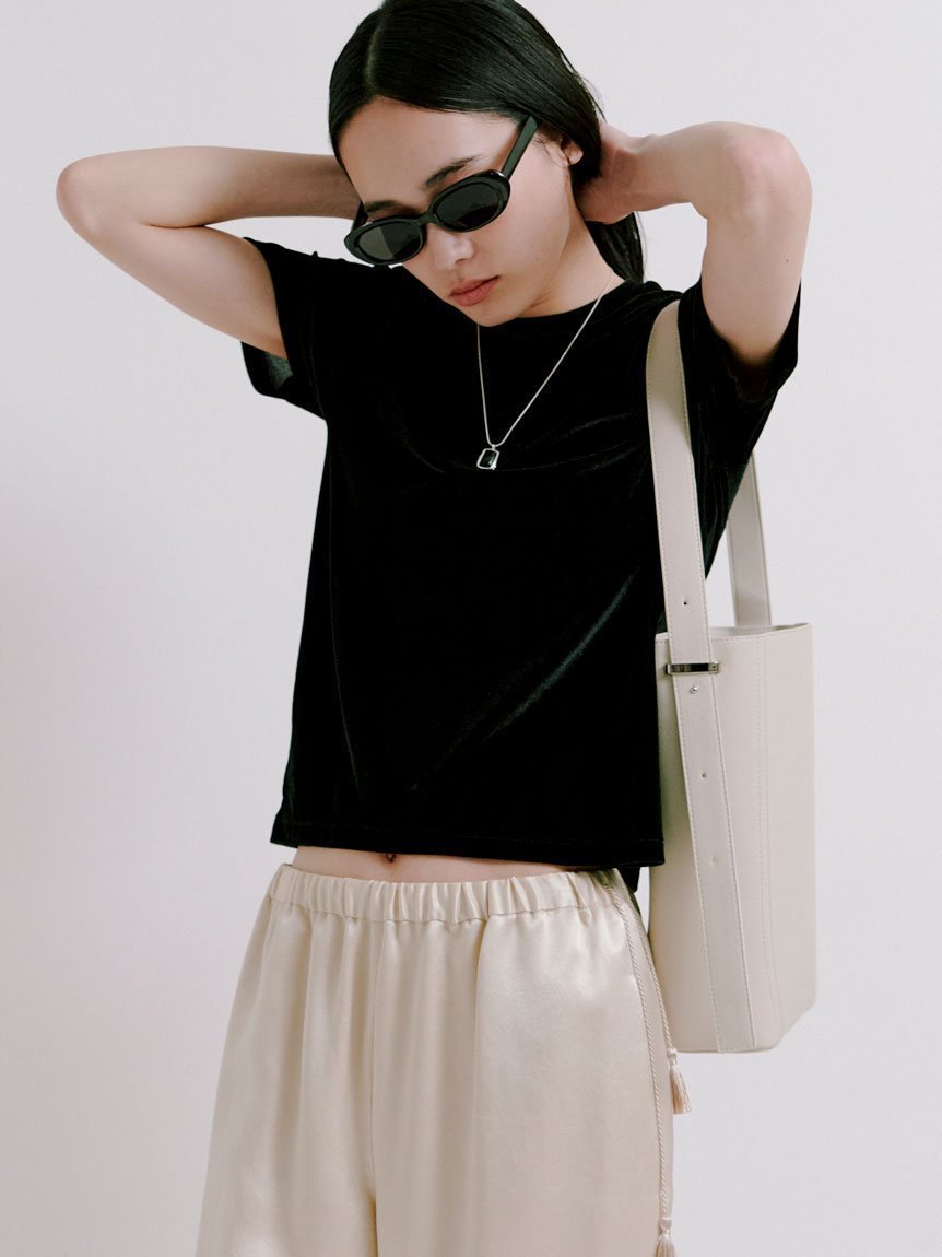 【ミースロエ/MIESROHE】のシアーベロアコンパクトT インテリア・キッズ・メンズ・レディースファッション・服の通販 founy(ファニー) 　雑誌掲載アイテム　Magazine Items　ファッション雑誌　Fashion Magazines　バイラ　BAILA　ファッション　Fashion　レディースファッション　Ladies' Fashion Online　トップス・カットソー　Tops/Tshirt　ベロア　Velour　6月号　June Issue　トレンド　Trend　ベロア　Velor　秋　Autumn/Fall　雑誌　Magazine　BLK[009]|ID: prp329100004528496 ipo3291000000032555239