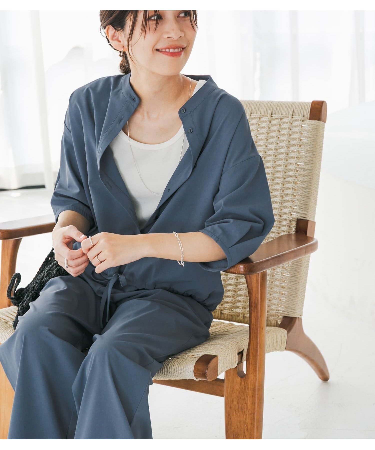 【アーバンリサーチ ドアーズ/URBAN RESEARCH DOORS】の『仁村紗和さん着用』『UR TECH』サマシェアドロストブラウス インテリア・キッズ・メンズ・レディースファッション・服の通販 founy(ファニー) 　ファッション　Fashion　レディースファッション　Fashion for Women　トップス・カットソー　Cut & Sew Tops　シャツ・ブラウス・オフィスカジュアル　Elegant Blouses & Button-Ups　吸水　Absorbent, Quick-Dry　軽量　Lightweight, Ultra Light　シンプル　Simple, Minimal　ストレッチ　Stretch, Stretchy Fabric　セットアップ　Set-Up, Coordinated Outfit　S/S・春夏　SS, Spring/Summer, Warm Season　夏　Summer　2025年　2025　2025春夏・S/S　Spring/Summer 2025 SS25　BLUE|ID: prp329100004528528 ipo3291000000032621898