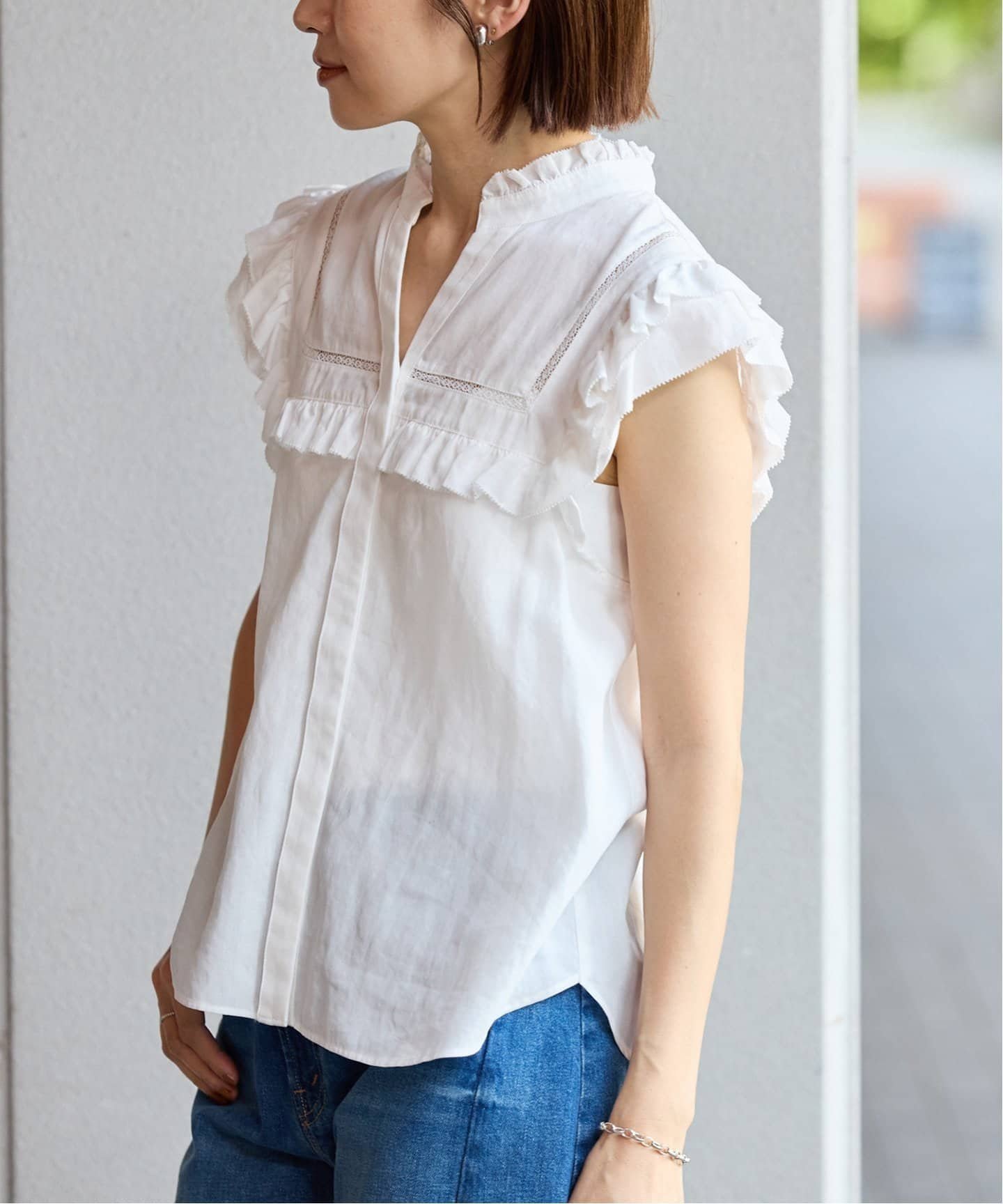 【イエナ/IENA】の《追加 》コットンフレンチフリルブラウス インテリア・キッズ・メンズ・レディースファッション・服の通販 founy(ファニー) 　ファッション　Fashion　レディースファッション　WOMEN　トップス・カットソー　Tops/Tshirt　シャツ/ブラウス　Shirts/Blouses　2025年　2025　2025春夏・S/S　Ss,Spring/Summer,2025　ホワイト|ID: prp329100004528534 ipo3291000000032021075