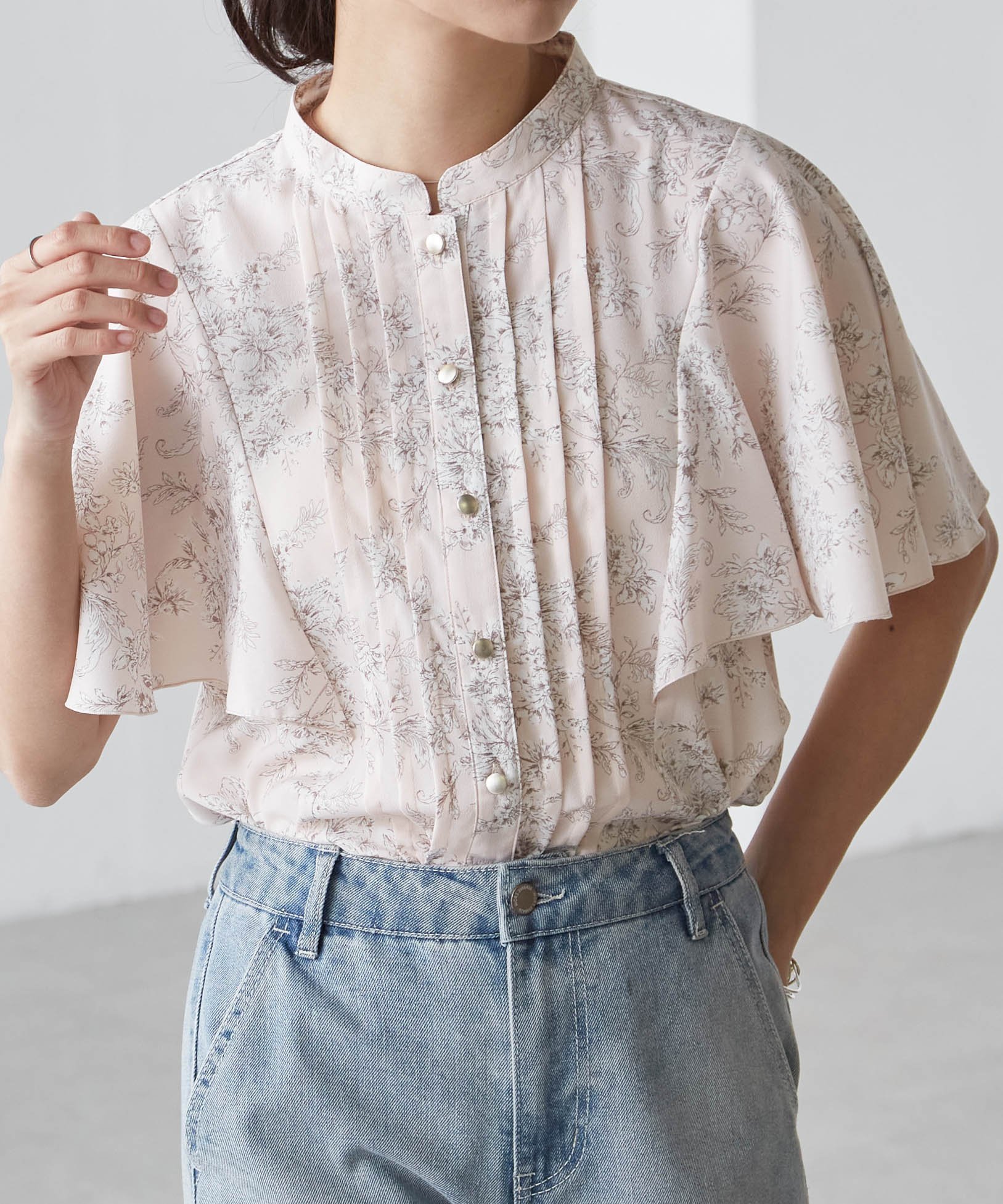 【ラナン/Ranan】のRANAN/ピンタックフレアー袖ブラウス インテリア・キッズ・メンズ・レディースファッション・服の通販 founy(ファニー) 　ファッション　Fashion　レディースファッション　WOMEN　トップス・カットソー　Tops/Tshirt　シャツ/ブラウス　Shirts/Blouses　エレガント 上品　Elegant　カーディガン　Cardigan　クラシック　Classic　ジャケット　Jacket　ジョーゼット　Georgette　スリーブ　Sleeve　デニム　Denim　なめらか　Smooth　フレア　Flare　フロント　Front　ベーシック　Basic　ポケット　Pocket　マーメイド　Mermaid　無地　Plain Color　ロング　Long　おすすめ　Recommend　夏　Summer　ピンク|ID: prp329100004528572 ipo3291000000032319945