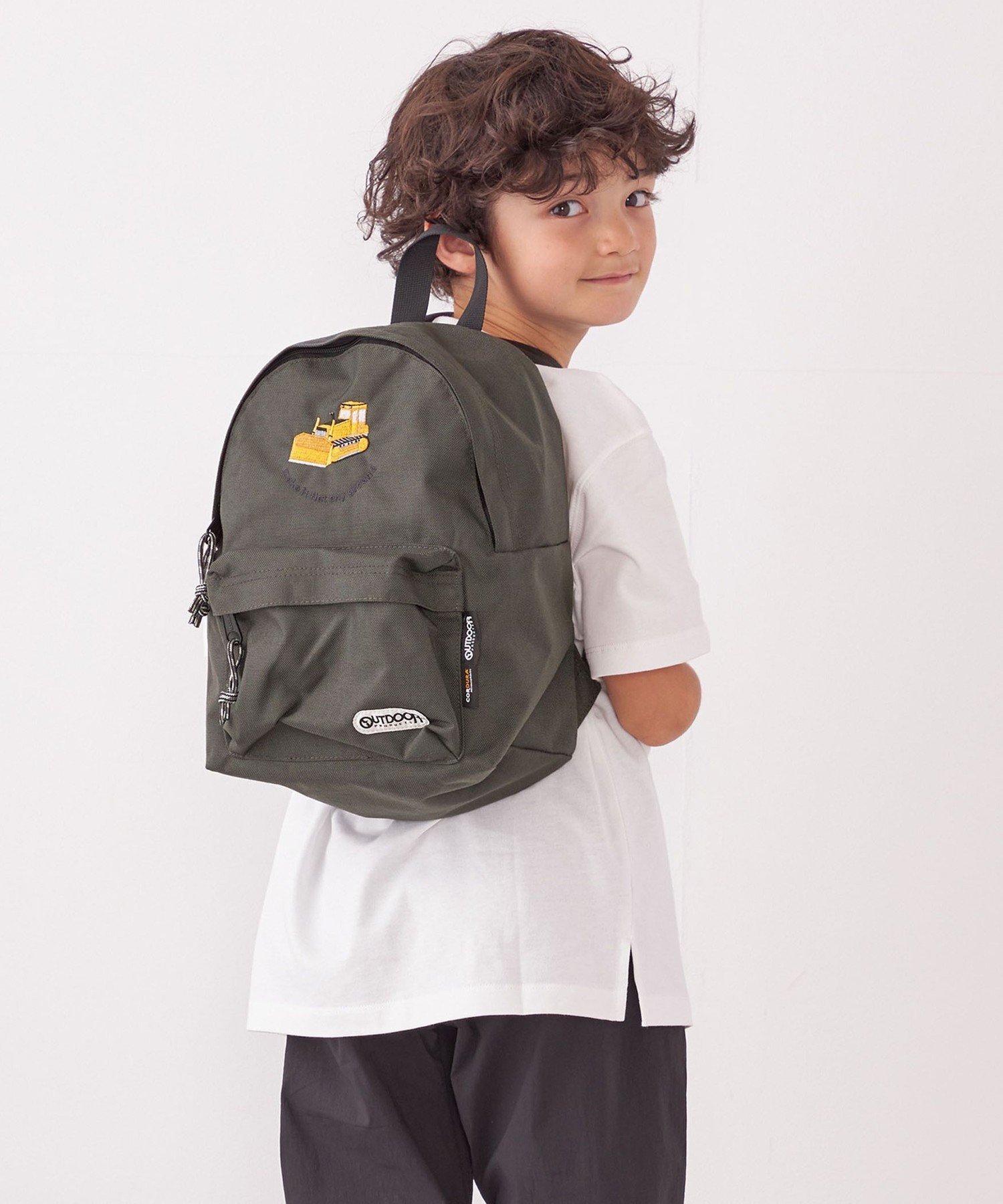 【シップス/SHIPS / KIDS】の【SHIPS any別注】OUTDOOR PRODUCTS 刺繍 バックパック インテリア・キッズ・メンズ・レディースファッション・服の通販 founy(ファニー) 　ファッション　Fashion　キッズファッション　KIDS　おすすめ　Recommend　スペシャル　Special　別注　Special Order　定番　Standard　グレー系|ID: prp329100004528648 ipo3291000000032021620