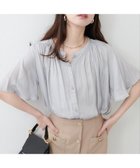 【ナチュラルクチュール/natural couture】のとろみサテンフレア袖ギャザーブラウス 人気、トレンドファッション・服の通販 founy(ファニー) ファッション Fashion レディースファッション Fashion for Women トップス・カットソー Cut & Sew Tops シャツ・ブラウス・オフィスカジュアル Elegant Blouses & Button-Ups 2025年 2025 2025春夏・S/S Spring/Summer 2025 SS25 とろみ Fluid, Flowy Fabric カーディガン Cardigan, Knitwear ギャザー Gathered, Ruffled サテン Satin, Glossy Fabric ジャケット Jacket, Outerwear デニム Denim, Jeans Material フェミニン Feminine, Girly フレア Flare, Flared ポケット Pocket, Pocket Detail マーメイド Mermaid, Fishtail Silhouette ロング Long, Long-Length thumbnail ライトグレー|ID: prp329100004528722 ipo3291000000033228129