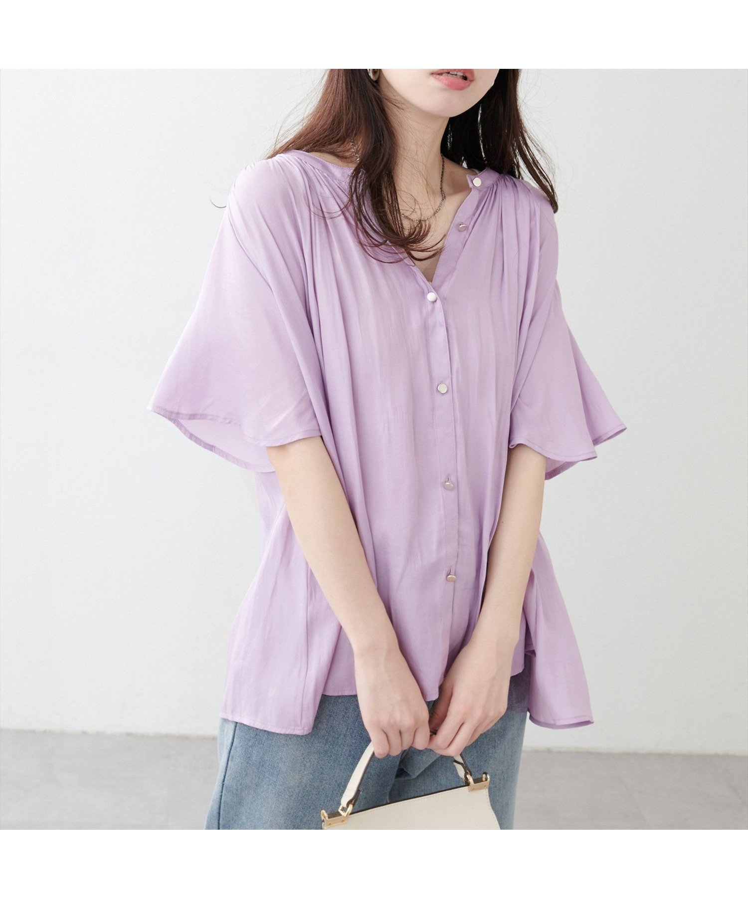 【ナチュラルクチュール/natural couture】のとろみサテンフレア袖ギャザーブラウス インテリア・キッズ・メンズ・レディースファッション・服の通販 founy(ファニー) 　ファッション　Fashion　レディースファッション　Fashion for Women　トップス・カットソー　Cut & Sew Tops　シャツ・ブラウス・オフィスカジュアル　Elegant Blouses & Button-Ups　2025年　2025　2025春夏・S/S　Spring/Summer 2025 SS25　とろみ　Fluid, Flowy Fabric　カーディガン　Cardigan, Knitwear　ギャザー　Gathered, Ruffled　サテン　Satin, Glossy Fabric　ジャケット　Jacket, Outerwear　デニム　Denim, Jeans Material　フェミニン　Feminine, Girly　フレア　Flare, Flared　ポケット　Pocket, Pocket Detail　マーメイド　Mermaid, Fishtail Silhouette　ロング　Long, Long-Length　ラベンダー|ID: prp329100004528722 ipo3291000000033228133