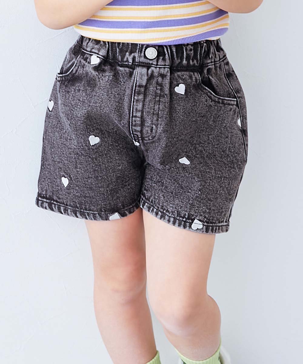 【デビロック/devirock / KIDS】のハート刺繍 デニムショートパンツ デニムパンツ ハーフパンツ 25SS インテリア・キッズ・メンズ・レディースファッション・服の通販 founy(ファニー) 　ファッション　Fashion　キッズファッション　Fashion for Kids　ボトムス　Bottoms　チュール　Tulip, Tulip Motif　デニム　Denim, Jeans Material　トレンド　Trend, Trending Now　ハーフ　Half, Half-Length　おすすめ　Recommended / Our Picks　2025年　2025　2025春夏・S/S　Spring/Summer 2025 SS25　ケミカルブラック|ID: prp329100004528763 ipo3291000000032728772
