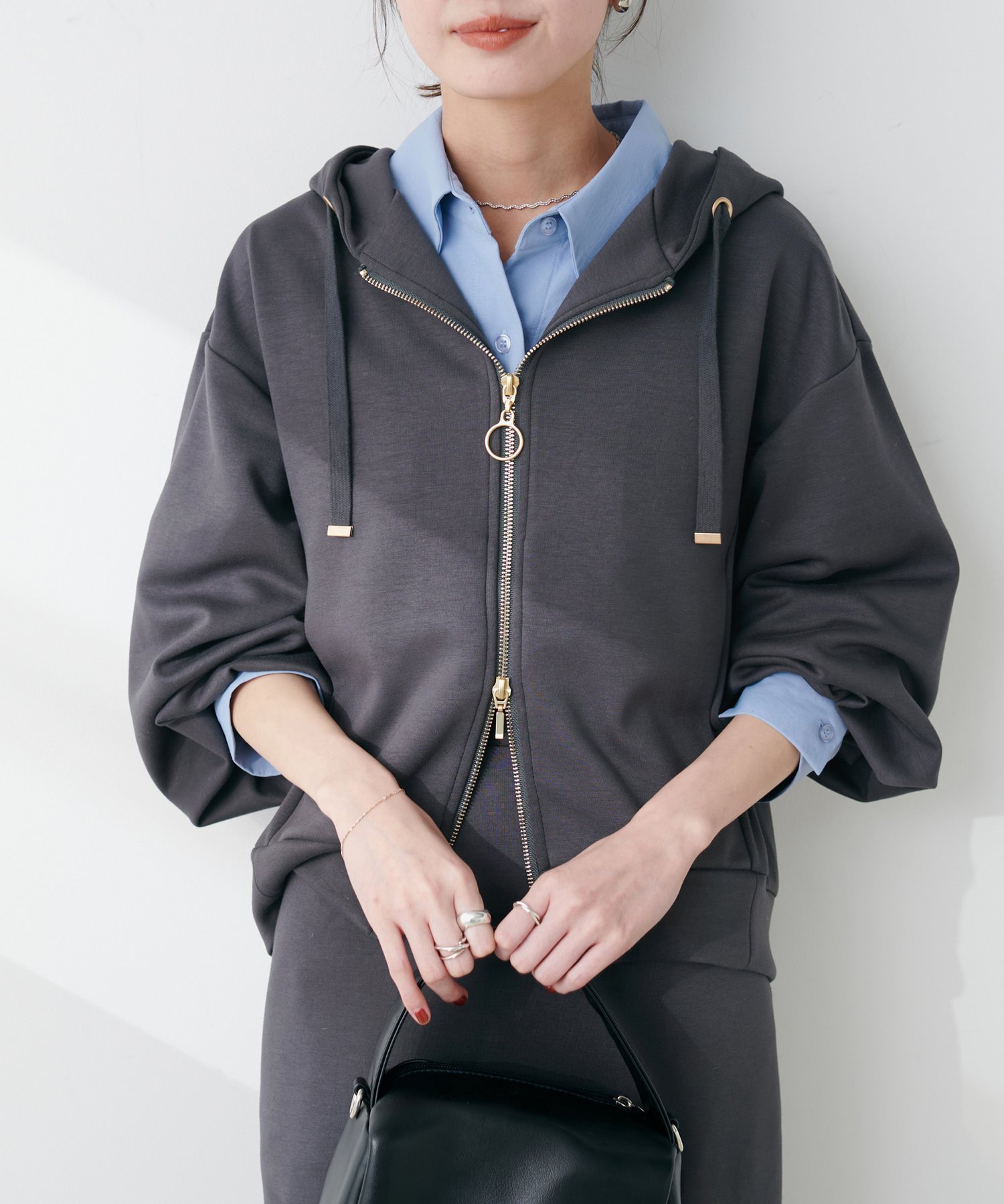 【ナチュラルクチュール/natural couture】のふわもちWZIPパーカー インテリア・キッズ・メンズ・レディースファッション・服の通販 founy(ファニー) 　ファッション　Fashion　レディースファッション　WOMEN　トップス・カットソー　Tops/Tshirt　パーカ　Sweats　インナー　Inner　キャミソール　Camisole　キャミワンピース　Cami Dress　ジップ　Zip　スリーブ　Sleeve　デコルテ　Decolletage　ハイネック　High Neck　パーカー　Hoodie　フロント　Front　ポケット　Pocket　おすすめ　Recommend　エレガント 上品　Elegant　2025年　2025　2025春夏・S/S　Ss,Spring/Summer,2025　チャコールグレー|ID: prp329100004528773 ipo3291000000032022266