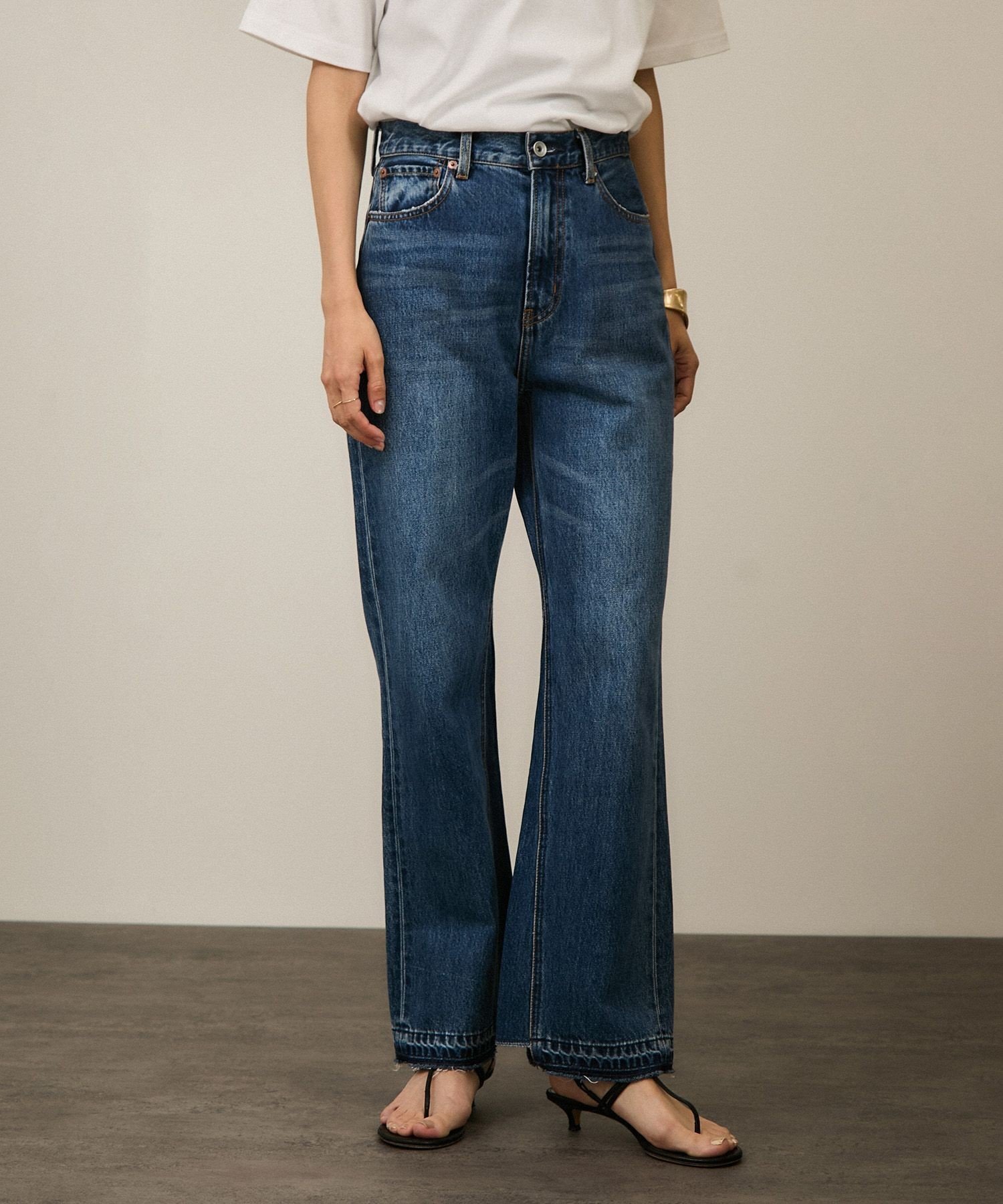 【サロン アダム エ ロペ/SALON adam et rope'】のCOTTON USAセミフレアデニム 3 インテリア・キッズ・メンズ・レディースファッション・服の通販 founy(ファニー) 　ファッション　Fashion　レディースファッション　WOMEN　カットオフ　Cut Off　デニム　Denim　フレア　Flare　定番　Standard　ブルー系(47)|ID: prp329100004528811 ipo3291000000032511258