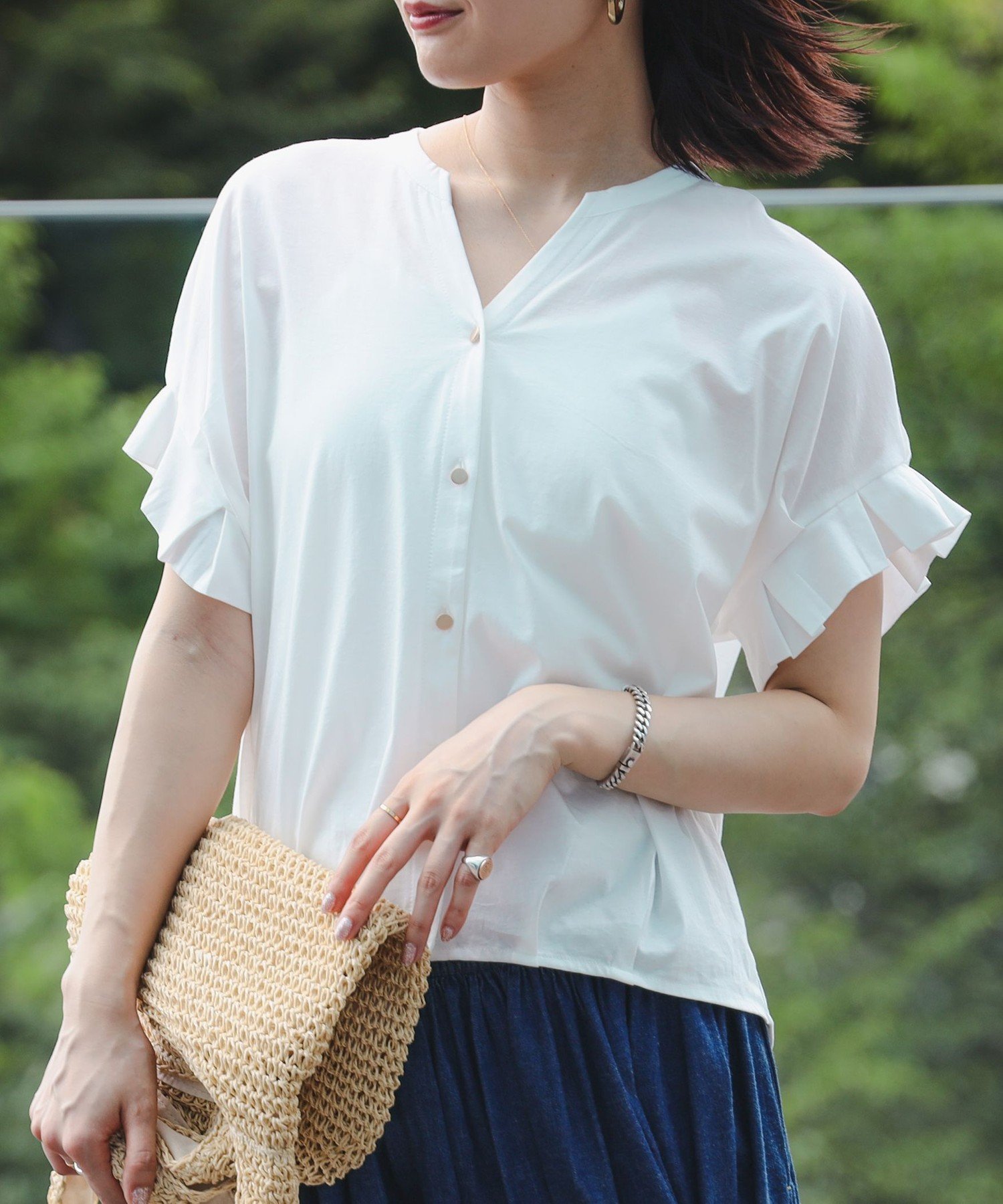 【ビームス ハート/BEAMS HEART】の【WEB限定色あり/ベストセラー/ウォッシャブル/半袖】スキッパーネック カットソー 25SS きれいめ お仕事 ブラウス見え キーネック インテリア・キッズ・メンズ・レディースファッション・服の通販 founy(ファニー) 　ファッション　Fashion　レディースファッション　WOMEN　アウター　Coat Outerwear　トップス・カットソー　Tops/Tshirt　シャツ/ブラウス　Shirts/Blouses　ベスト/ジレ　Gilets/Vests　カットソー　Cut and Sewn　ウォッシャブル　Washable　カットソー　Cut And Sew　シルケット　Mercerization　スキッパー　Skipper　バランス　Balance　フェミニン　Feminine　フリル　Frills　フロント　Front　ボトム　Bottom　半袖　Short Sleeve　おすすめ　Recommend　エレガント 上品　Elegant　ビジネス 仕事 通勤　Business　2025年　2025　2025春夏・S/S　Ss,Spring/Summer,2025　OFF WHITE|ID: prp329100004528910 ipo3291000000032022811