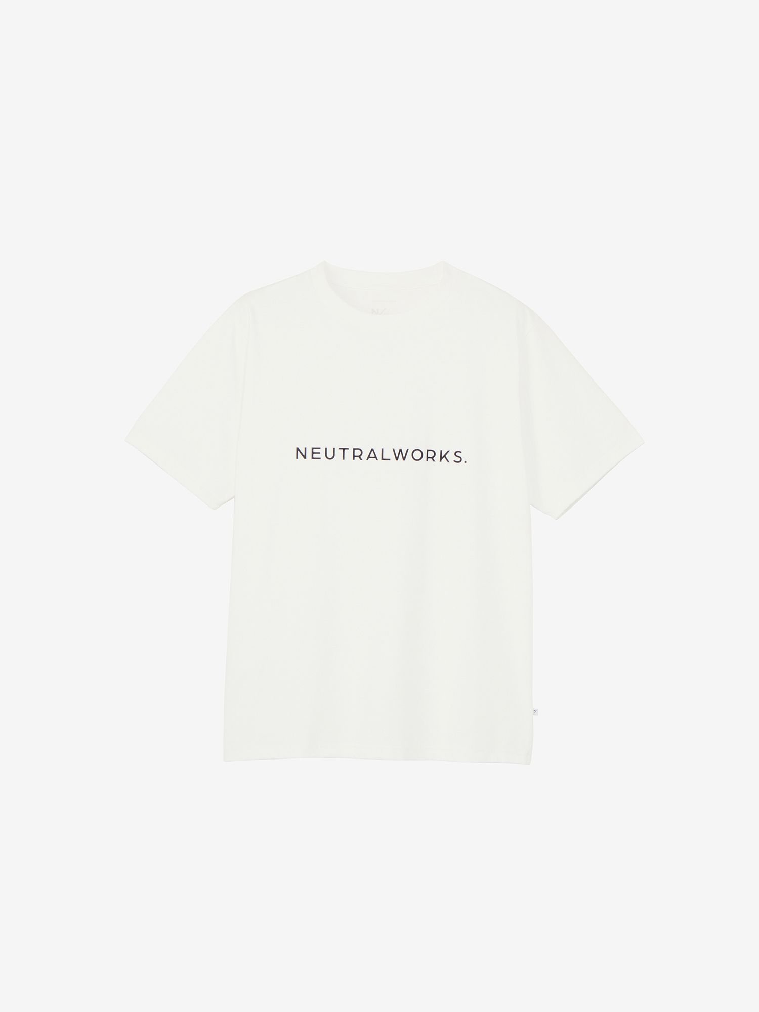 【ニュートラルワークス/NEUTRALWORKS】のグラフィックティーショートスリーブクルー1(ユニセックス) インテリア・キッズ・メンズ・レディースファッション・服の通販 founy(ファニー) 　ファッション　Fashion　レディースファッション　WOMEN　アウトドア　Outdoor　グラフィック　Graphic　スポーツ　Sports　フロント　Front　半袖　Short Sleeve　軽量　Lightweight　ホワイト|ID: prp329100004528972 ipo3291000000032319396