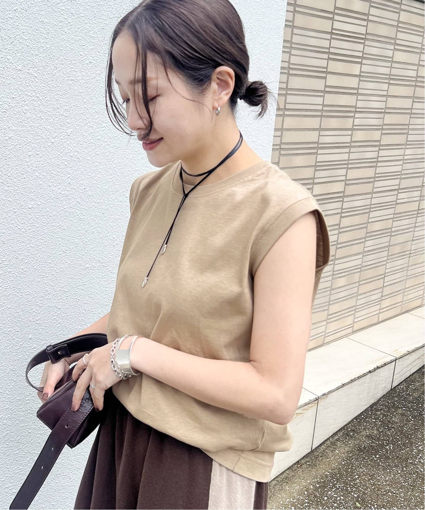 【ジャーナルスタンダード/JOURNAL STANDARD】の《追加2》汗ジミ防止天竺ノースリーブ インテリア・キッズ・メンズ・レディースファッション・服の通販 founy(ファニー) 　ファッション　Fashion　レディースファッション　WOMEN　トップス・カットソー　Tops/Tshirt　キャミソール / ノースリーブ　No Sleeves　2025年　2025　2025春夏・S/S　Ss,Spring/Summer,2025　ノースリーブ　No Sleeve　ベージュ|ID: prp329100004528993 ipo3291000000032023125