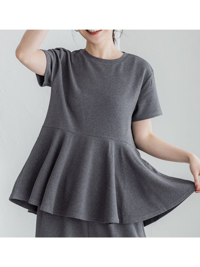 【コカ/COCA】のエンボス裾フリル半袖プルオーバー インテリア・キッズ・メンズ・レディースファッション・服の通販 founy(ファニー) https://founy.com/ ファッション Fashion レディースファッション Ladies' Fashion Online トップス・カットソー Tops/Tshirt プルオーバー Pullover スウェット Sweat ストレッチ Stretch フリル Frills ペプラム Peplum ポケット Pocket 半袖 Short Sleeve 旅行 Travel |ID: prp329100004529088 ipo3291000000032260657