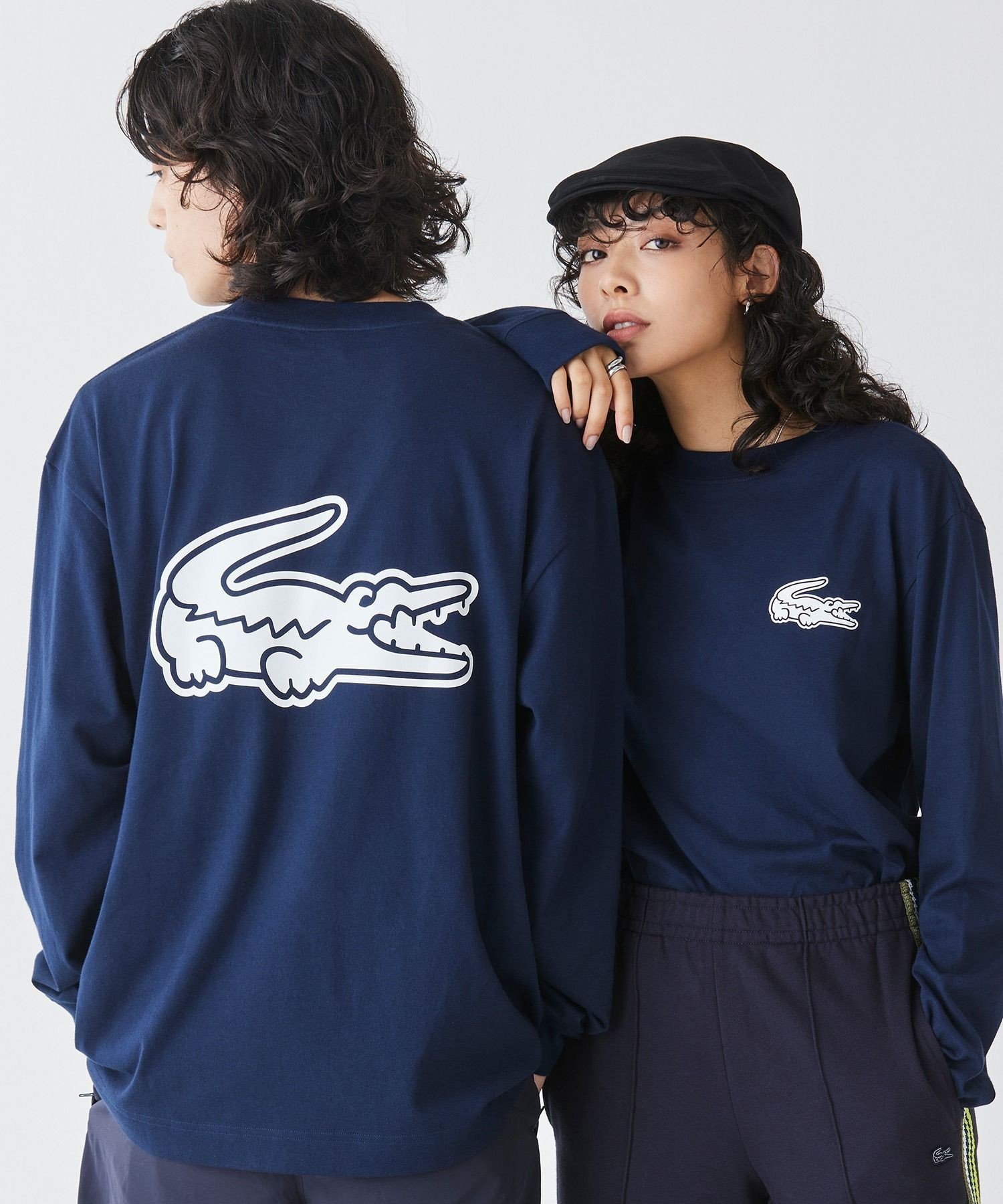 【ラコステ/LACOSTE】の【オンライン限定】LACOSTE オーバーサイズ バックプリント ロングスリーブTシャツ インテリア・キッズ・メンズ・レディースファッション・服の通販 founy(ファニー) 　ファッション　Fashion　レディースファッション　WOMEN　トップス・カットソー　Tops/Tshirt　シャツ/ブラウス　Shirts/Blouses　ロング / Tシャツ　T-Shirts　バッグ　Bag　インナー　Inner　春　Spring　秋　Autumn/Fall　コンパクト　Compact　シンプル　Simple　スウェット　Sweat　スリーブ　Sleeve　ダウン　Down　トレンド　Trend　長袖　Long Sleeve　バランス　Balance　フィット　Fit　フェミニン　Feminine　フロント　Front　プリント　Print　半袖　Short Sleeve　羽織　Haori　ラバー　Rubber　リラックス　Relax　ルーズ　Loose　ロング　Long　ワンポイント　One Point　A/W・秋冬　Aw・Autumn/Winter・Fw・Fall-Winter　S/S・春夏　Ss・Spring/Summer　ネイビー|ID: prp329100004529089 ipo3291000000032023517