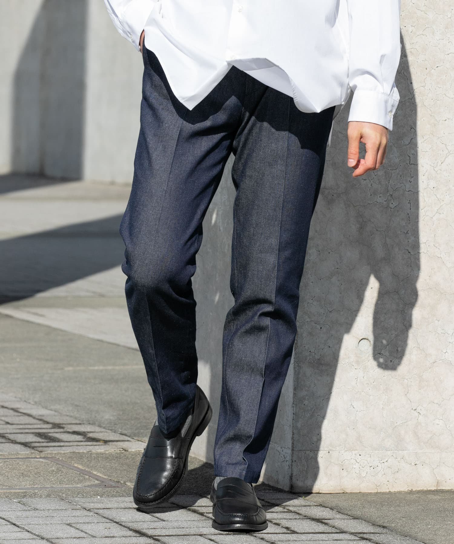 【アーバンリサーチ ロッソ/URBAN RESEARCH ROSSO / MEN】の『WEB限定』『XLサイズあり』デニムスラックスパンツ インテリア・キッズ・メンズ・レディースファッション・服の通販 founy(ファニー) 　ファッション　Fashion　メンズファッション　MEN　ボトムス　Bottoms/Men　インディゴ　Indigo　シューズ　Shoes　シンプル　Simple　ジャケット　Jacket　スニーカー　Sneakers　スマート　Smart　スラックス　Slacks　デニム　Denim　定番　Standard　ベーシック　Basic　A/W・秋冬　Aw・Autumn/Winter・Fw・Fall-Winter　冬　Winter　おすすめ　Recommend　2024年　2024　2024-2025秋冬・A/W　Aw/Autumn/Winter/Fw/Fall/2024-2025　INDIGO|ID: prp329100004529099 ipo3291000000032082002