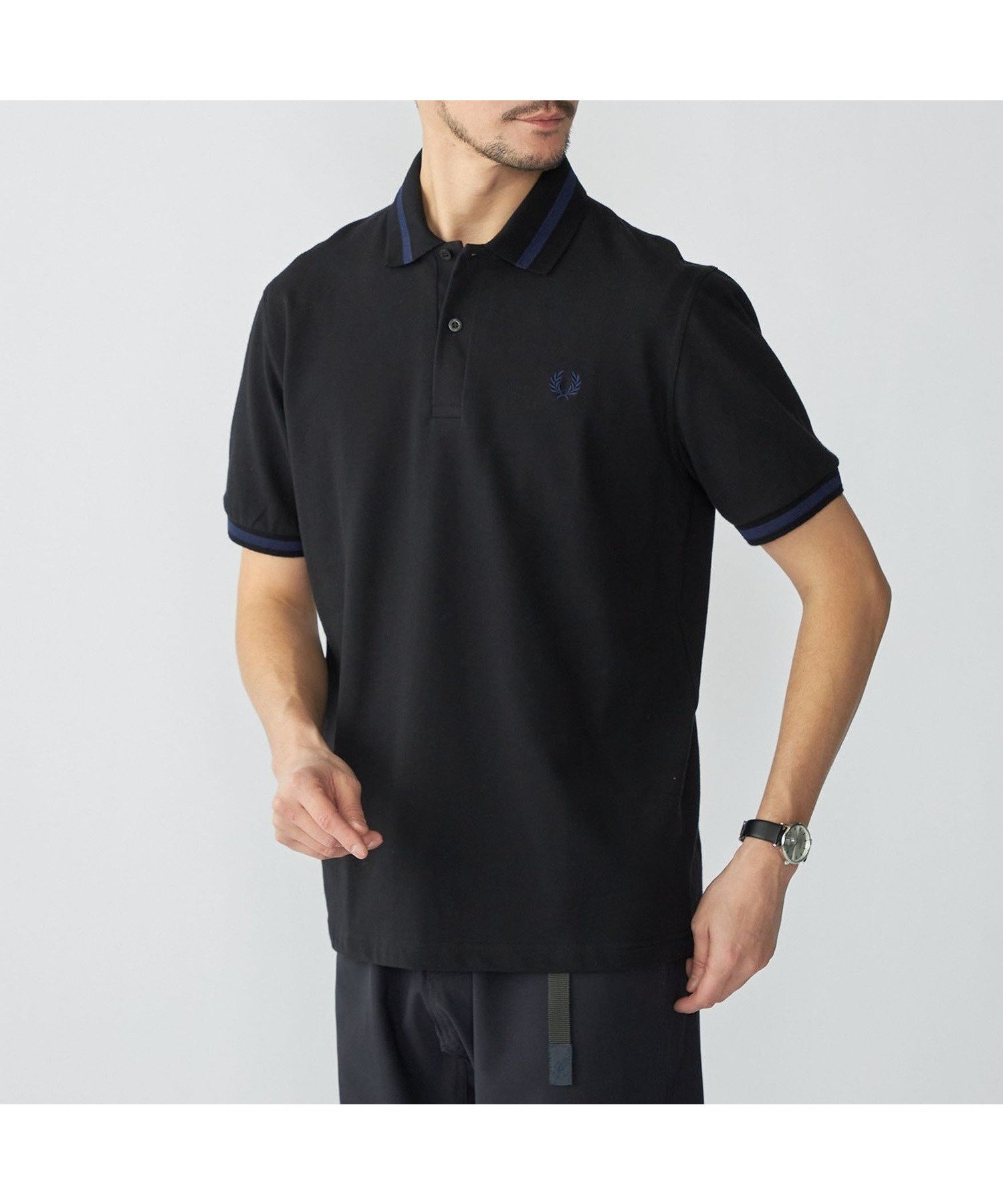 【シップス/SHIPS / MEN】の【SHIPS別注】FRED PERRY イギリス製 M2 シングルライン ポロシャツ 25SS インテリア・キッズ・メンズ・レディースファッション・服の通販 founy(ファニー) 　ファッション　Fashion　メンズファッション　Fashion for Men　春　Spring　クラシカル　Classical, Vintage-Inspired　クラシック　Classic, Timeless Style　コレクション　Collection, Seasonal Line　鹿の子　Piqué, Kanoko Fabric　トレンド　Trend, Trending Now　フィット　Fit, Slim Fit　ベスト　Vest, Waistcoat　ポロシャツ　Polo Shirt, Collared Tee　別注　Limited Edition, Custom Order　レギュラー　Regular, Standard Fit　ロンドン　London Style, British Inspired　S/S・春夏　SS, Spring/Summer, Warm Season　夏　Summer　2025年　2025　2025春夏・S/S　Spring/Summer 2025 SS25　ブラック|ID: prp329100004529109 ipo3291000000033198255