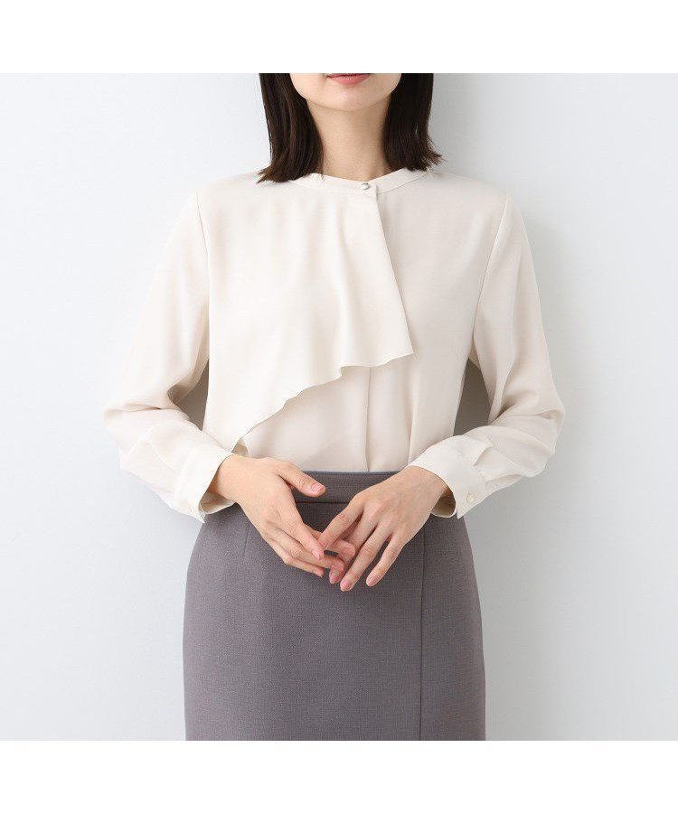 【インディヴィ/INDIVI】の春SALE!【洗える/UVケア】ヨークフリルブラウス インテリア・キッズ・メンズ・レディースファッション・服の通販 founy(ファニー) 　ファッション　Fashion　レディースファッション　WOMEN　トップス・カットソー　Tops/Tshirt　シャツ/ブラウス　Shirts/Blouses　インナー　Inner　カーディガン　Cardigan　ジャケット　Jacket　ジョーゼット　Georgette　ストレッチ　Stretch　スーツ　Suit　センター　Center　フリル　Frills　エレガント 上品　Elegant　吸水　Water Absorption　春　Spring　洗える　Washable　ライトベージュ|ID: prp329100004529306 ipo3291000000032024377