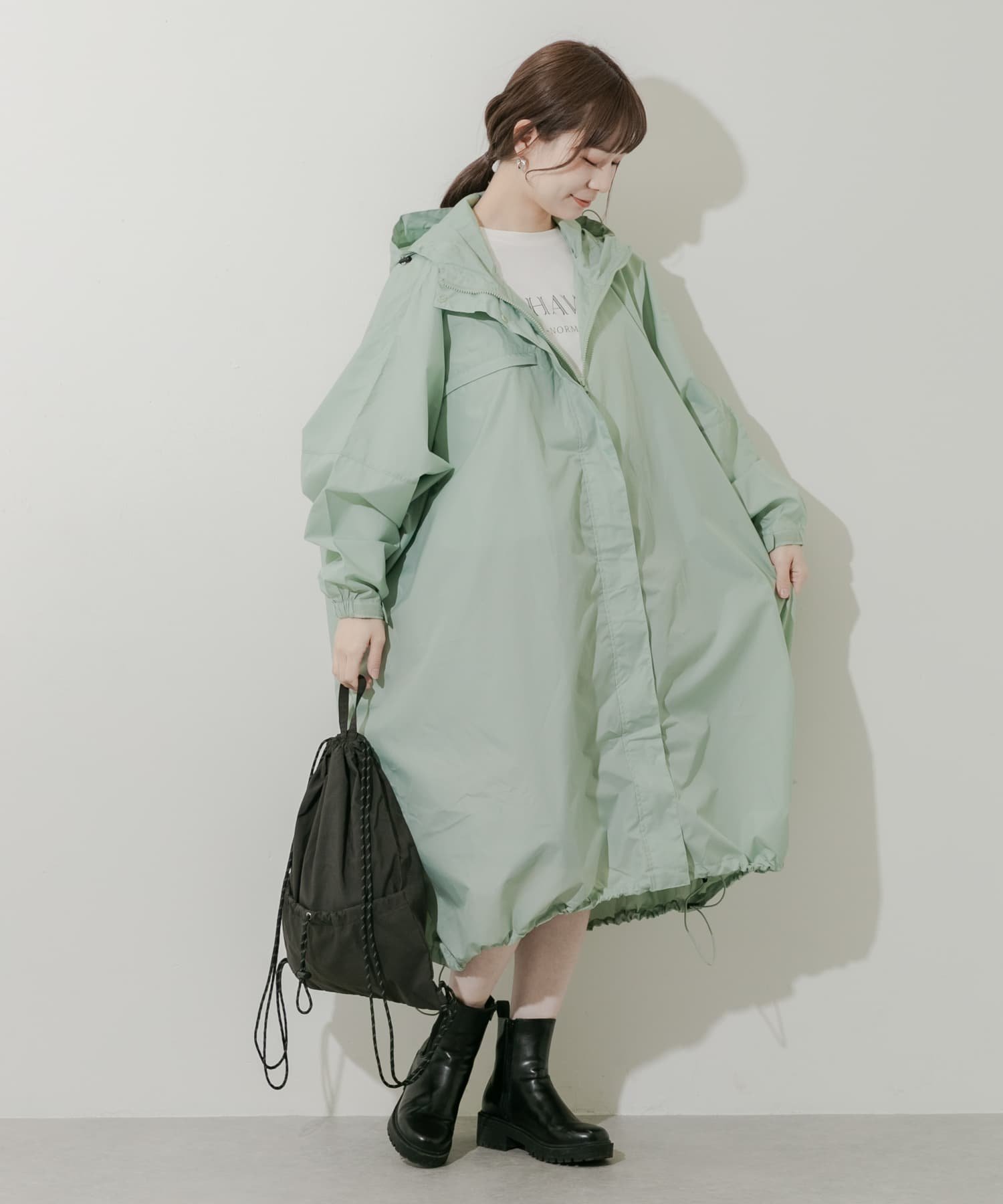 【スメリー/SMELLY】の『WEB限定』because Mods Poncho インテリア・キッズ・メンズ・レディースファッション・服の通販 founy(ファニー) 　ファッション　Fashion　レディースファッション　Fashion for Women　コンパクト　Compact, Small Size　バルーン　Balloon, Balloon Silhouette　ポケット　Pocket, Pocket Detail　ポーチ　Pouch, Small Case　ミックス　Mix, Mixed Style　モッズコート　Mods Coat, Military Parka　S/S・春夏　SS, Spring/Summer, Warm Season　夏　Summer　ビジネス 仕事 通勤　Business / Work / Commuting　2025年　2025　2025春夏・S/S　Spring/Summer 2025 SS25　MNT|ID: prp329100004529397 ipo3291000000033054889