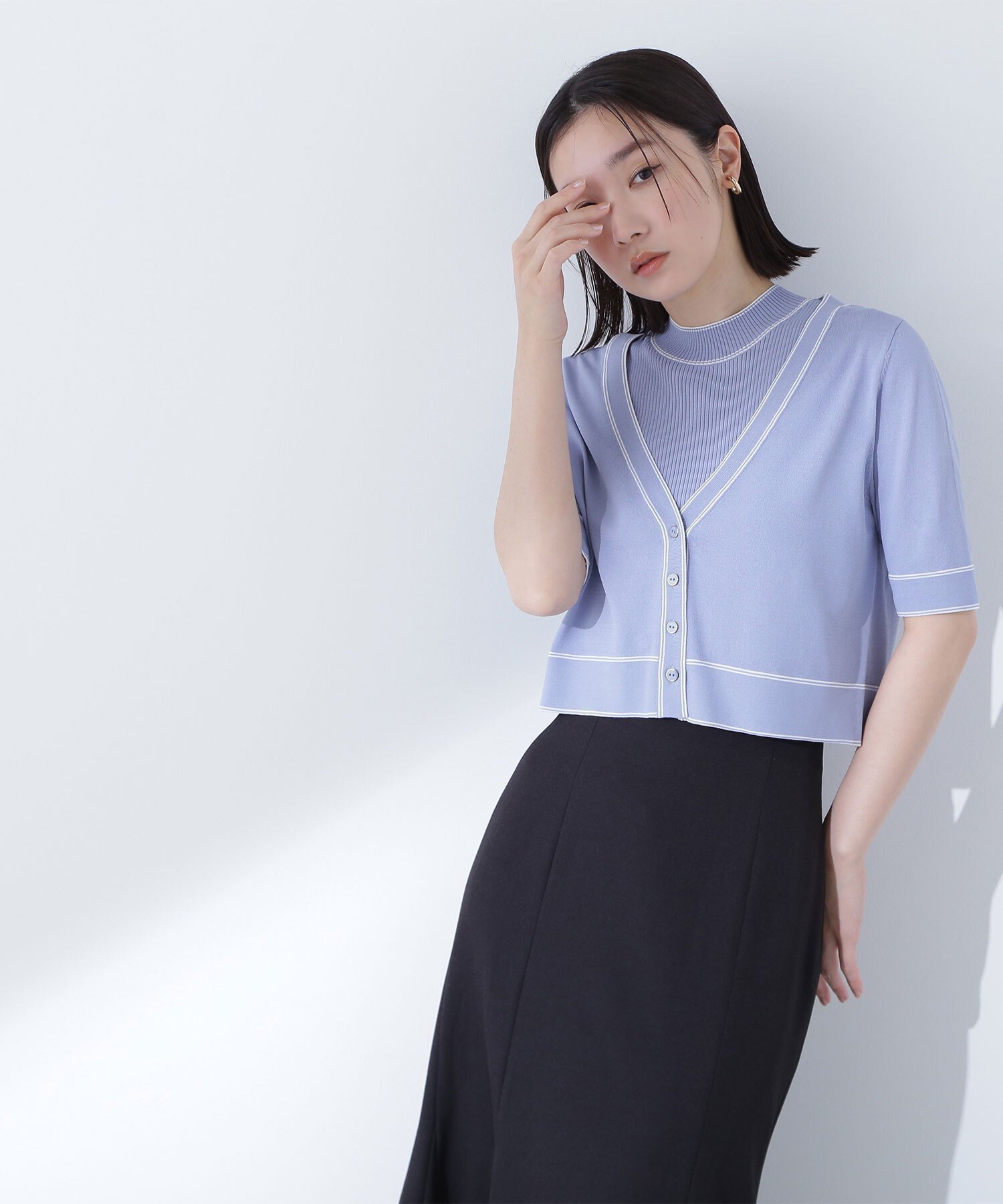 【ナチュラル ビューティー ベーシック/NATURAL BEAUTY BASIC】のボトルネックバイカラーアンサンブル インテリア・キッズ・メンズ・レディースファッション・服の通販 founy(ファニー) 　ファッション　Fashion　レディースファッション　Fashion for Women　トップス・カットソー　Cut & Sew Tops　アンサンブルニット　Knit Ensembles & Twin Sets　アンサンブル　Ensemble Set　インナー　Innerwear　カーディガン　Cardigan, Knitwear　クロップド　Cropped, Short Length　人気　Popular, Best Seller　夏　Summer　ブルー×オフ2|ID: prp329100004529447 ipo3291000000033636309