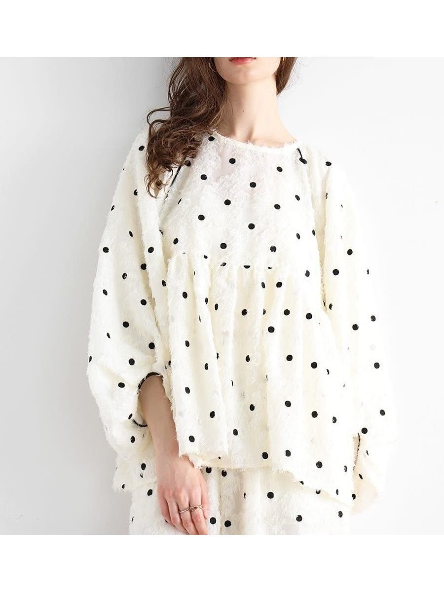 【ヴァン/Vin】のフラワージャガードシアードットブラウス インテリア・キッズ・メンズ・レディースファッション・服の通販 founy(ファニー) 　ファッション　Fashion　レディースファッション　WOMEN　トップス・カットソー　Tops/Tshirt　シャツ/ブラウス　Shirts/Blouses　シンプル　Simple　ドット　Dot　バランス　Balance　パイピング　Piping　フェミニン　Feminine　フラワー　Flower　ペプラム　Peplum　モチーフ　Motif　切替　Switching　オフホワイト|ID: prp329100004529836 ipo3291000000032026897