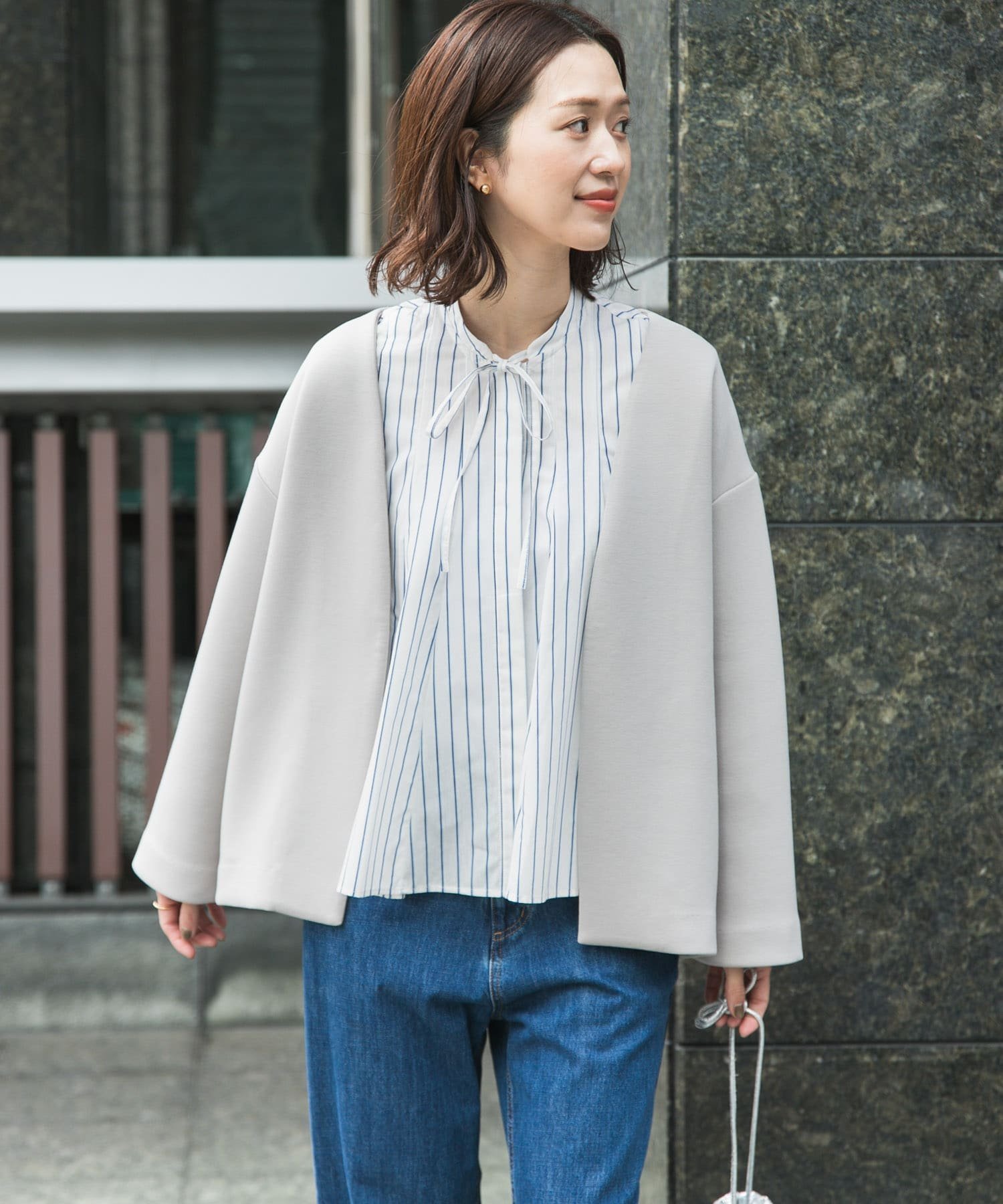 【アーバンリサーチ ドアーズ/URBAN RESEARCH DOORS】のダンボールニットノーカラージャケット インテリア・キッズ・メンズ・レディースファッション・服の通販 founy(ファニー) 　ファッション　Fashion　レディースファッション　WOMEN　アウター　Coat Outerwear　ジャケット　Jackets　ノーカラージャケット　No Collar Leather Jackets　2025年　2025　2025春夏・S/S　Ss,Spring/Summer,2025　アクセサリー　Accessories　カーディガン　Cardigan　シンプル　Simple　ジャケット　Jacket　スカーフ　Scarf　ハイネック　High Neck　フロント　Front　夏　Summer　春　Spring　S/S・春夏　Ss・Spring/Summer　GREIGE|ID: prp329100004529864 ipo3291000000032056943