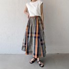 【メゾンドラティール/maison de LATIR】のバルーンスカート 春服 チェック柄ミモレ丈スカート 人気、トレンドファッション・服の通販 founy(ファニー) ファッション Fashion レディースファッション WOMEN スカート Skirt ジャケット Jacket チェック Check トレンド Trend バルーン Balloon フレア Flare ボックス Box ミモレ Mimore 夏 Summer 定番 Standard 春 Spring S/S・春夏 Ss・Spring/Summer 結婚式 Wedding Ceremony thumbnail オレンジ|ID: prp329100004529889 ipo3291000000032027122