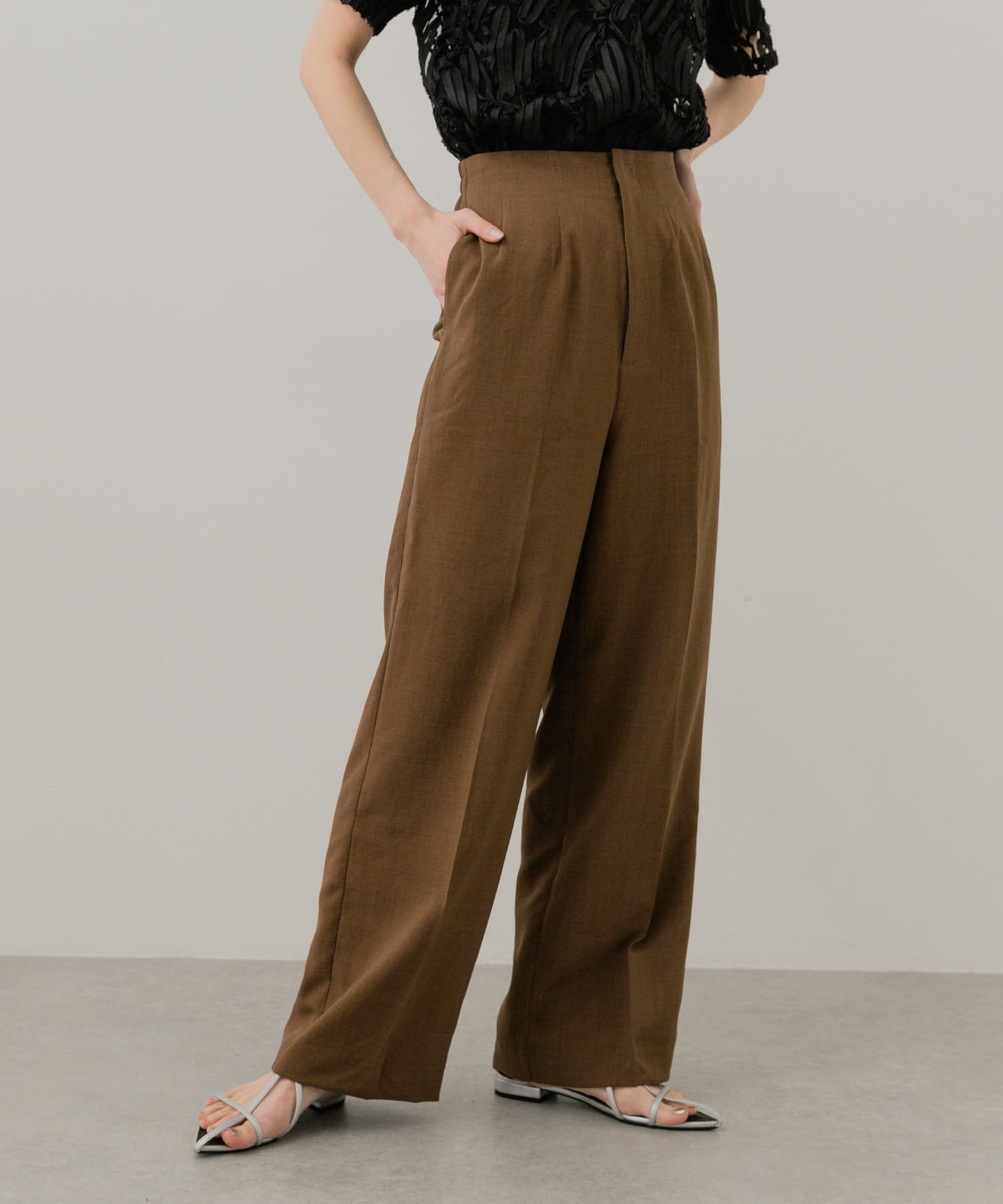 【センスオブプレイス/SENSE OF PLACE by URBAN RESEARCH】の『UR TECH DRYLUXE』リネンライクワイドパンツ インテリア・キッズ・メンズ・レディースファッション・服の通販 founy(ファニー) 　ファッション　Fashion　レディースファッション　WOMEN　パンツ　Pants　吸水　Water Absorption　センター　Center　ワイド　Wide　S/S・春夏　Ss・Spring/Summer　夏　Summer　エレガント 上品　Elegant　2025年　2025　2025春夏・S/S　Ss,Spring/Summer,2025　BROWN|ID: prp329100004529906 ipo3291000000032027201