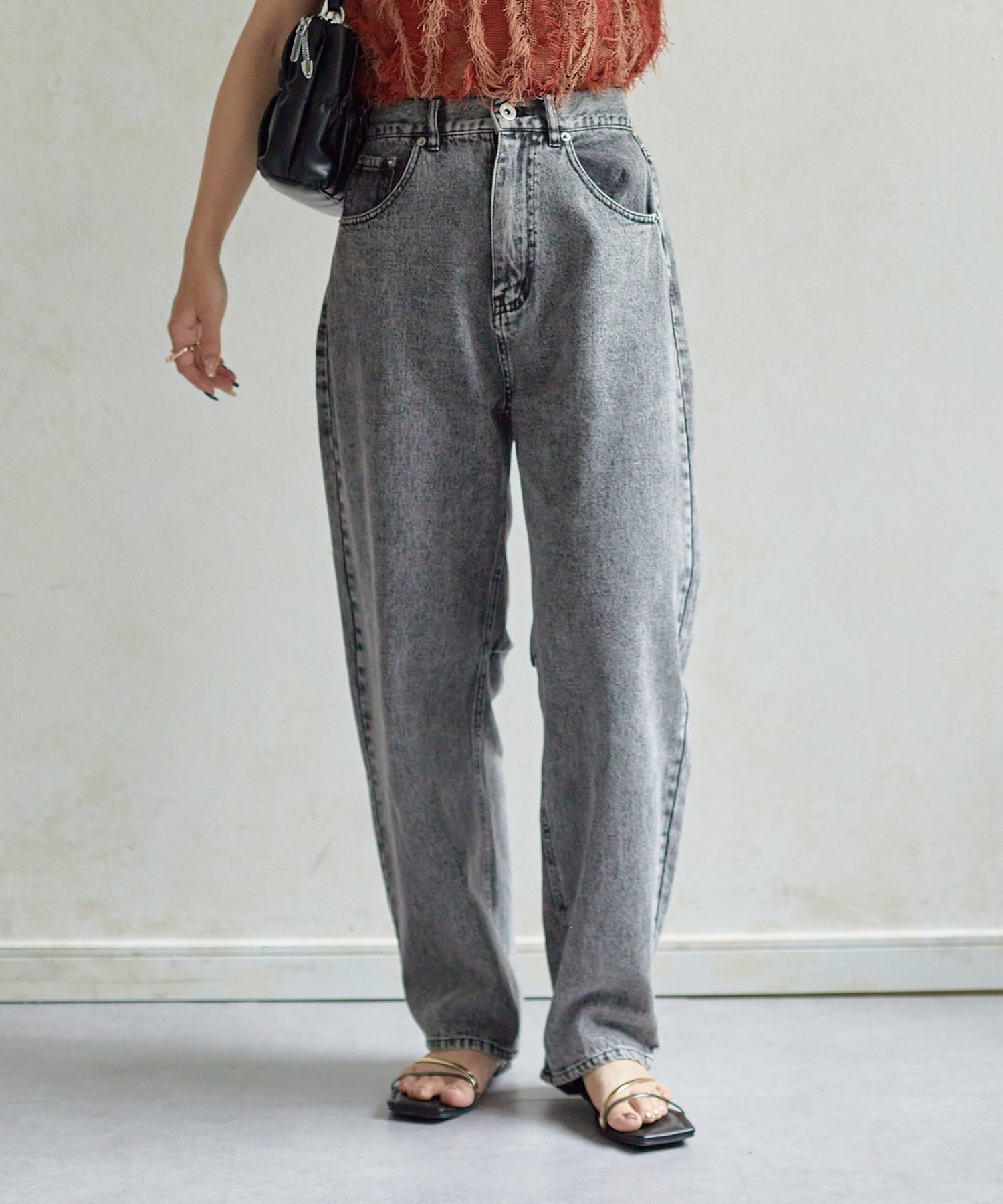 【ゼヴォン/Thevon】の【新色追加】カーブデニムパンツ インテリア・キッズ・メンズ・レディースファッション・服の通販 founy(ファニー) 　ファッション　Fashion　レディースファッション　WOMEN　パンツ　Pants　デニムパンツ　Denim Pants　おすすめ　Recommend　シンプル　Simple　ジーンズ　Jeans　デニム　Denim　トレンド　Trend　リブニット　Rib Knit　ワイド　Wide　ブラック|ID: prp329100004529930 ipo3291000000032027312