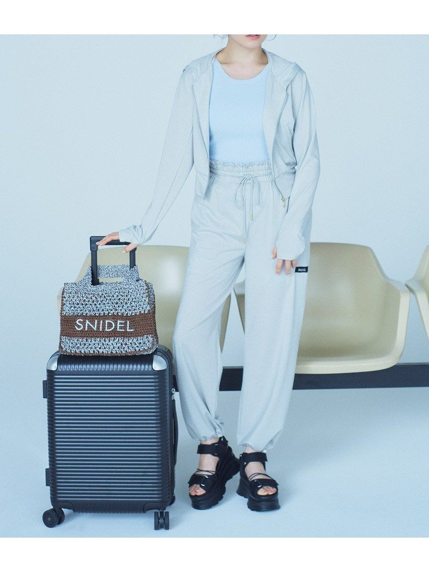 【スナイデル/SNIDEL】のUVカットパンツ/ウォッシャブル インテリア・キッズ・メンズ・レディースファッション・服の通販 founy(ファニー) 　ファッション　Fashion　レディースファッション　WOMEN　パンツ　Pants　アクリル　Acrylic　ウェーブ　Wave　ウォッシャブル　Washable　春　Spring　カットソー　Cut And Sew　ギャザー　Gather　コーティング　Coating　シルバー　Silver　ストレート　Straight　スポーティ　Sporty　スリム　Slim　パーカー　Hoodie　フェミニン　Feminine　ブロック　Block　ポケット　Pocket　リラックス　Relax　ワンポイント　One Point　S/S・春夏　Ss・Spring/Summer　おすすめ　Recommend　夏　Summer　SLV[011]|ID: prp329100004529936 ipo3291000000032027333